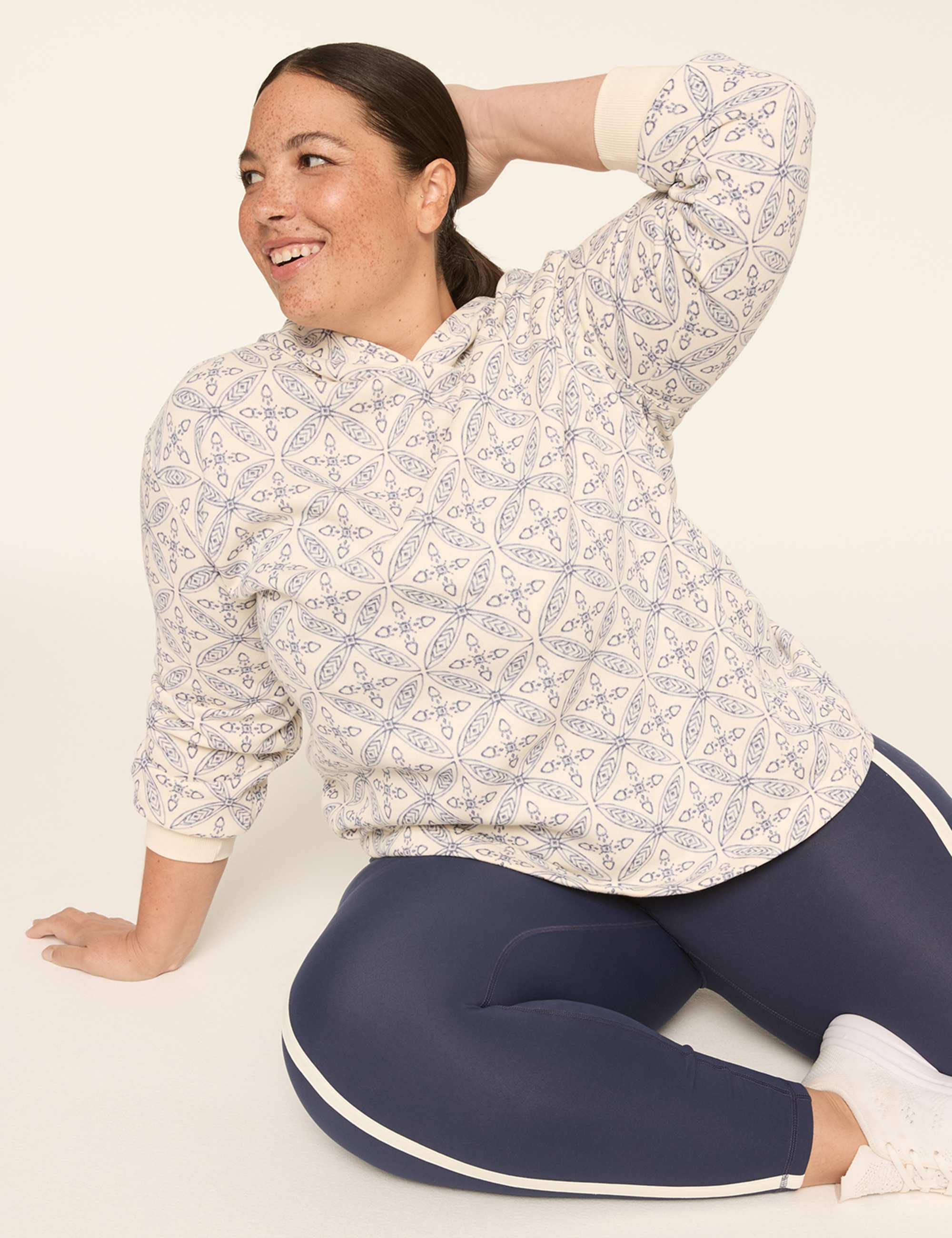 LIVI Fleece Hoodie Sweatshirt