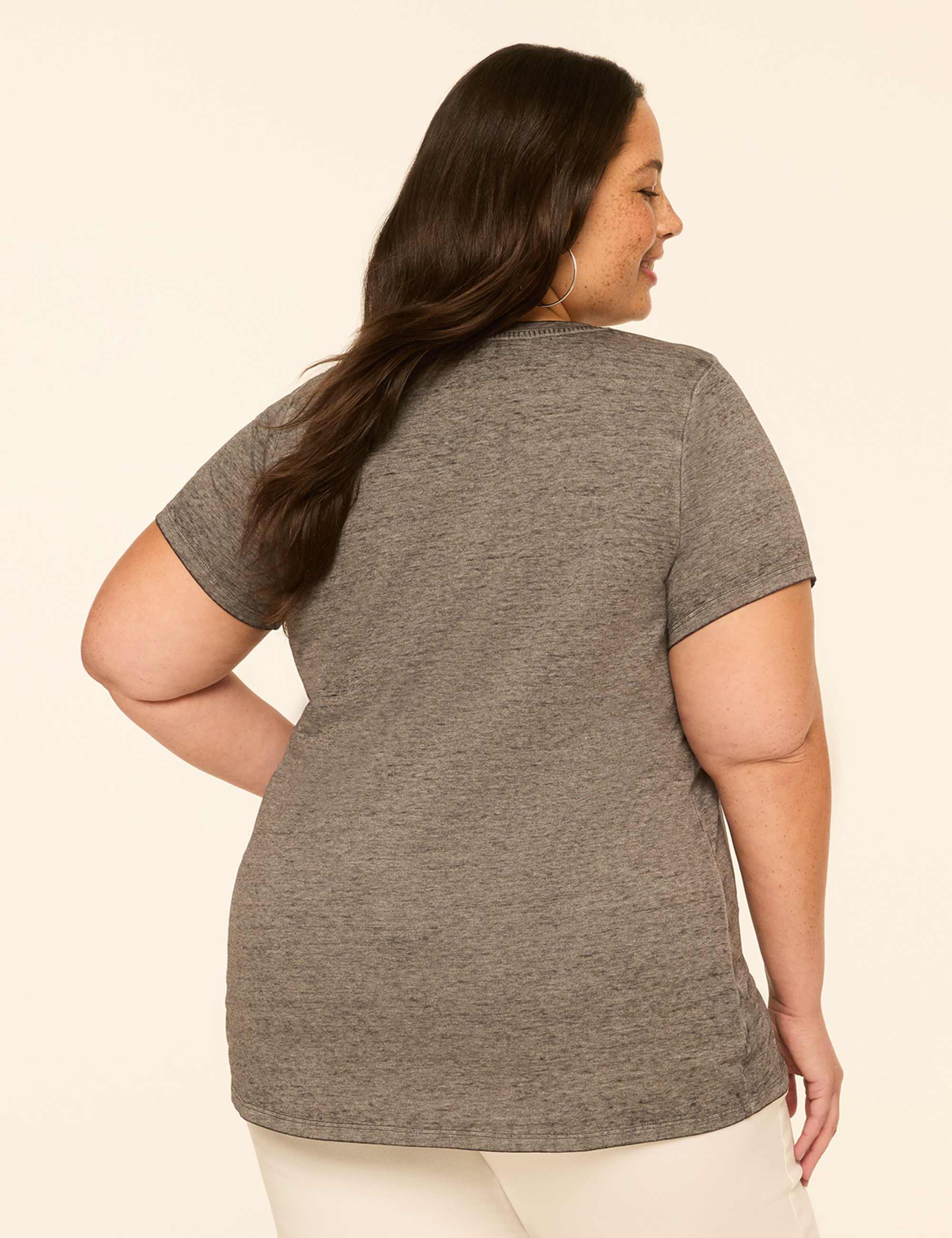 Foiled Curvy & Confident Graphic Tee