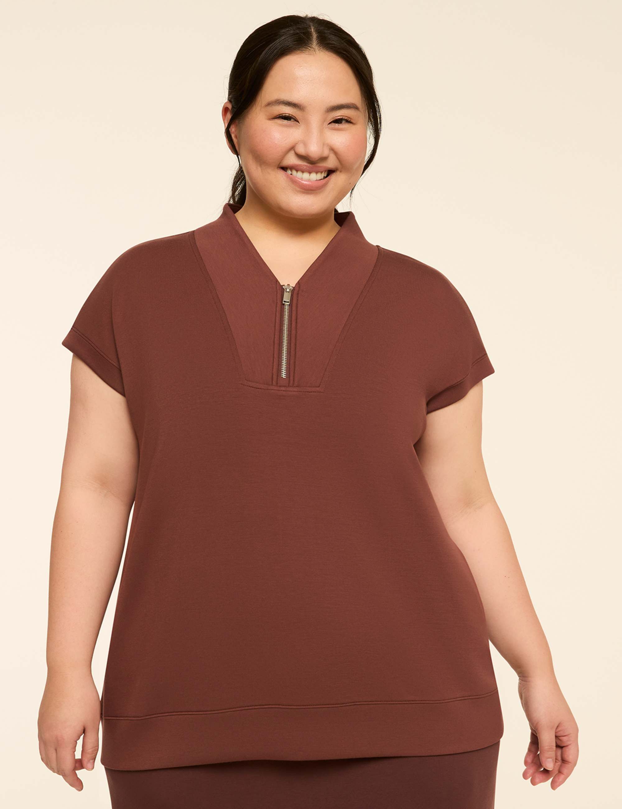 LIVI Journey Short-Sleeve Quarter-Zip Sweatshirt