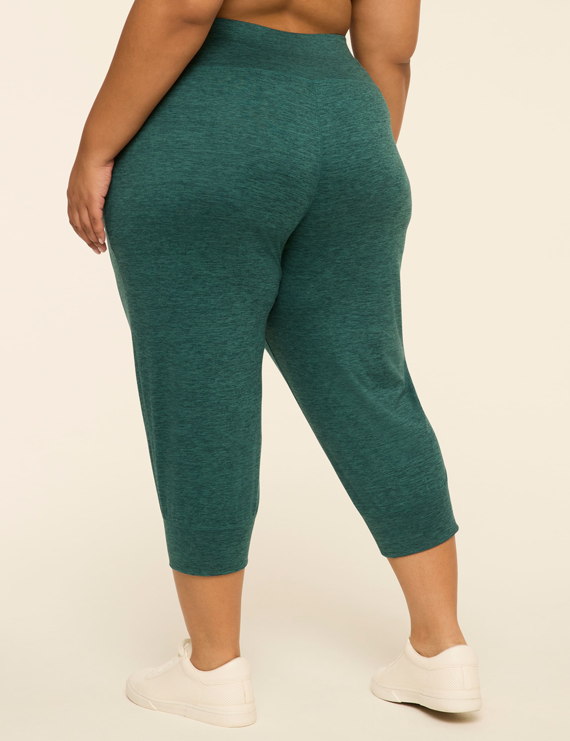 LIVI Soft Marled Capri Jogger
