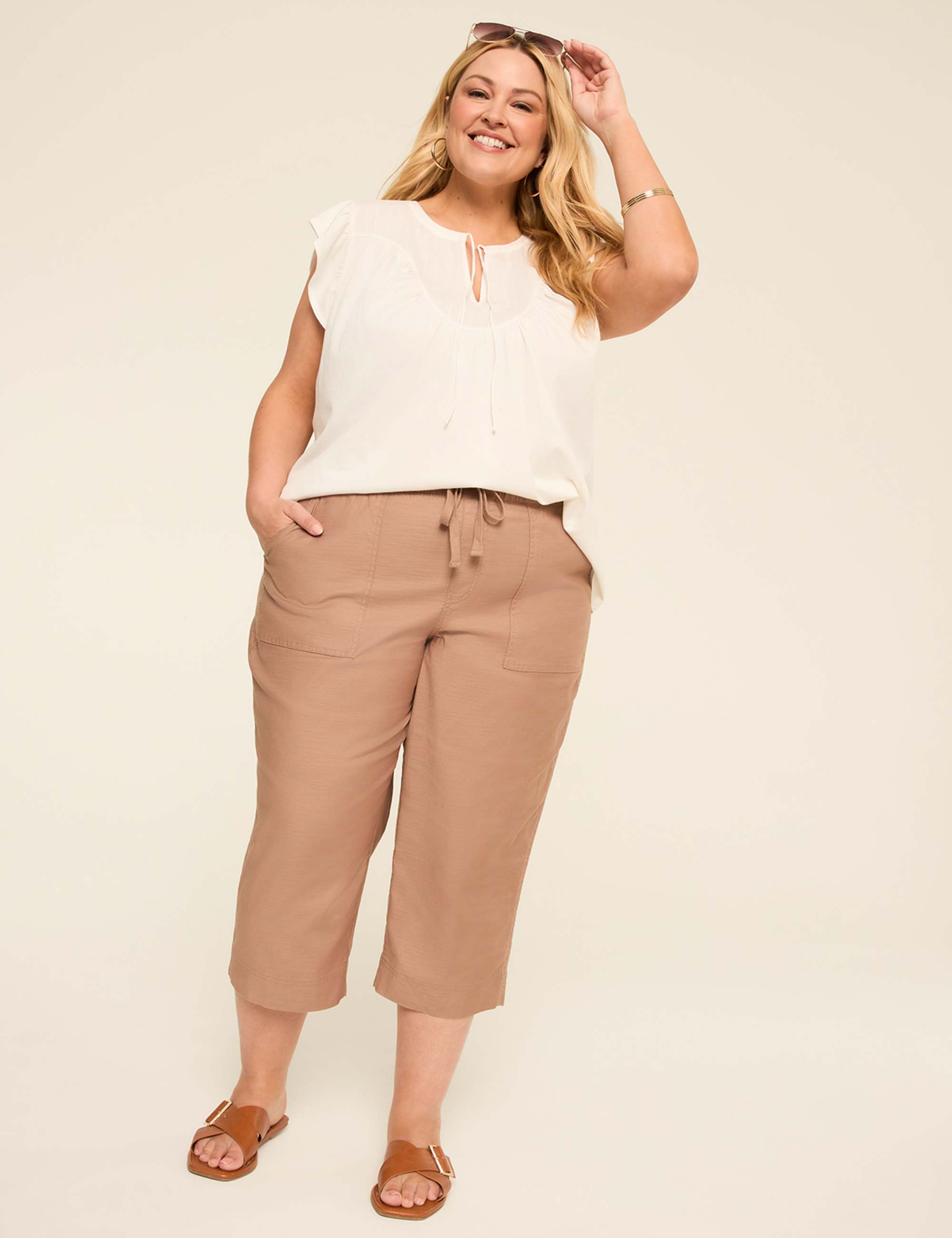 Slub Pull-On Capri Pant