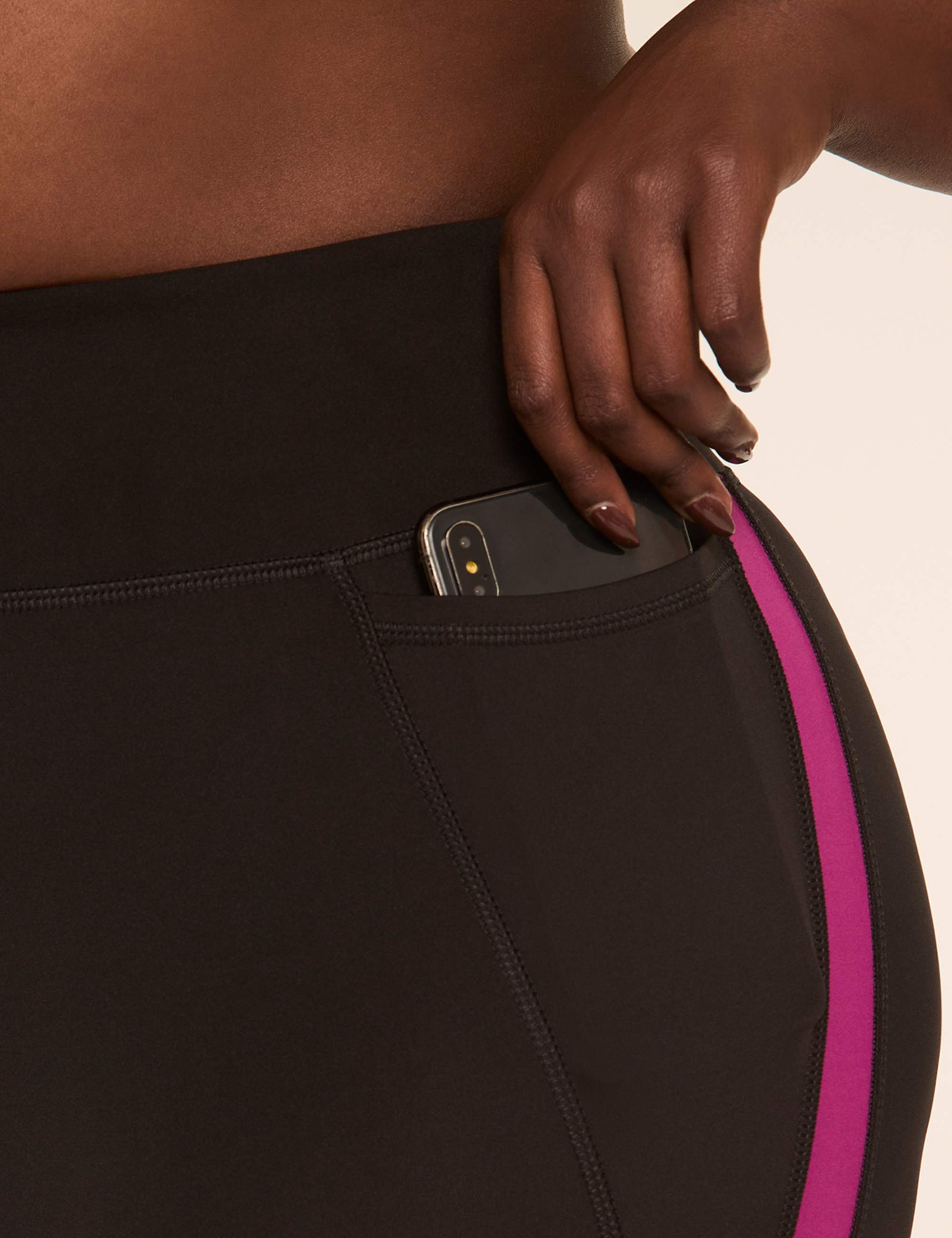 LIVI Go-Getter Wicking Colorblock 21" Capri Legging