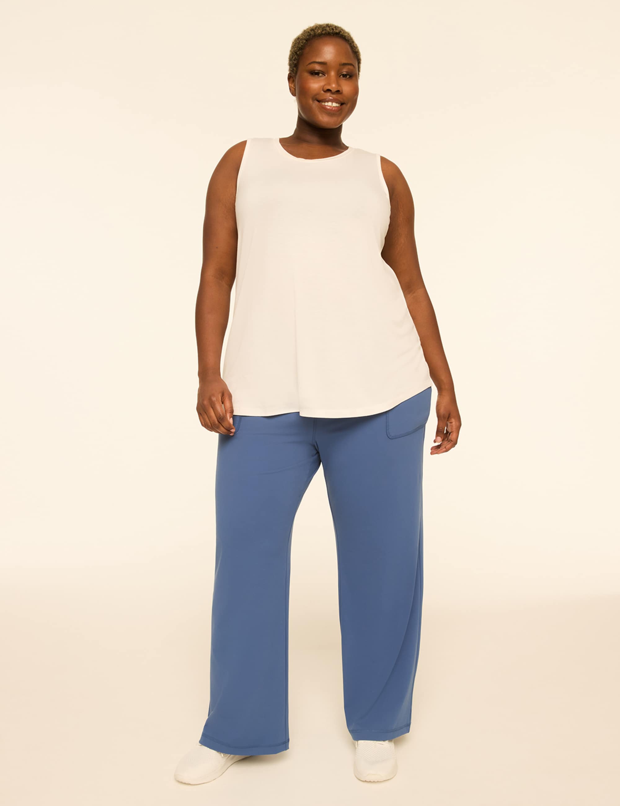 LIVI Soft Relaxed Straight Pant