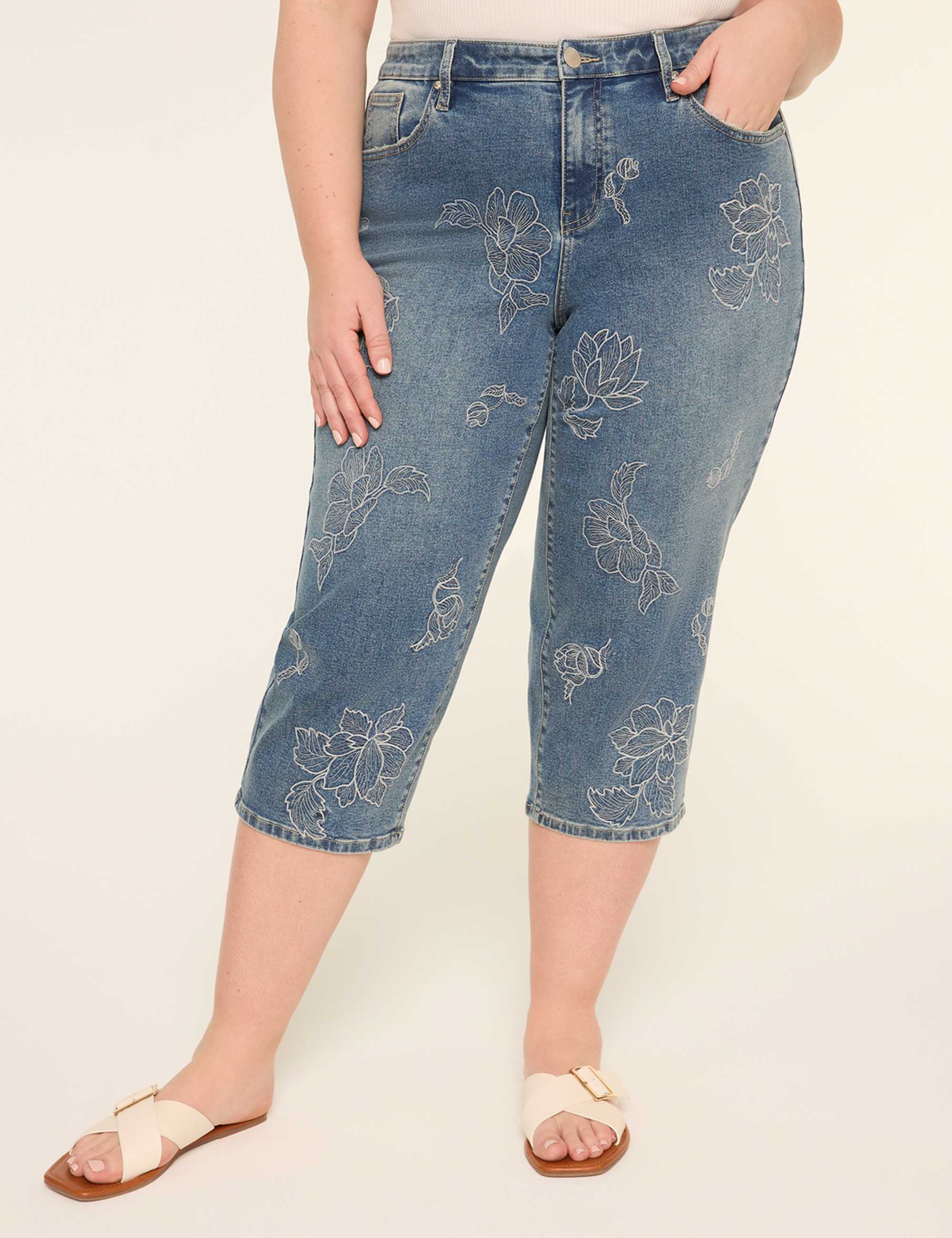 Signature Fit Straight Capri