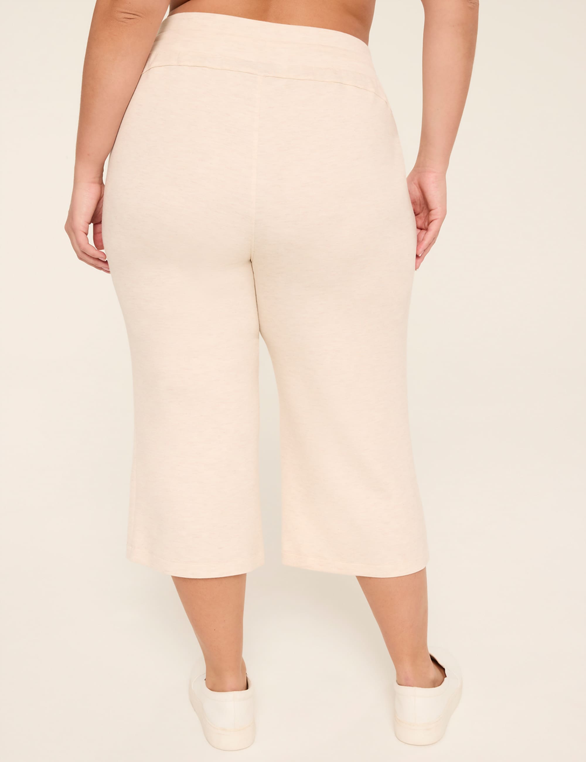 LIVI Journey Relaxed Straight Crop Pant