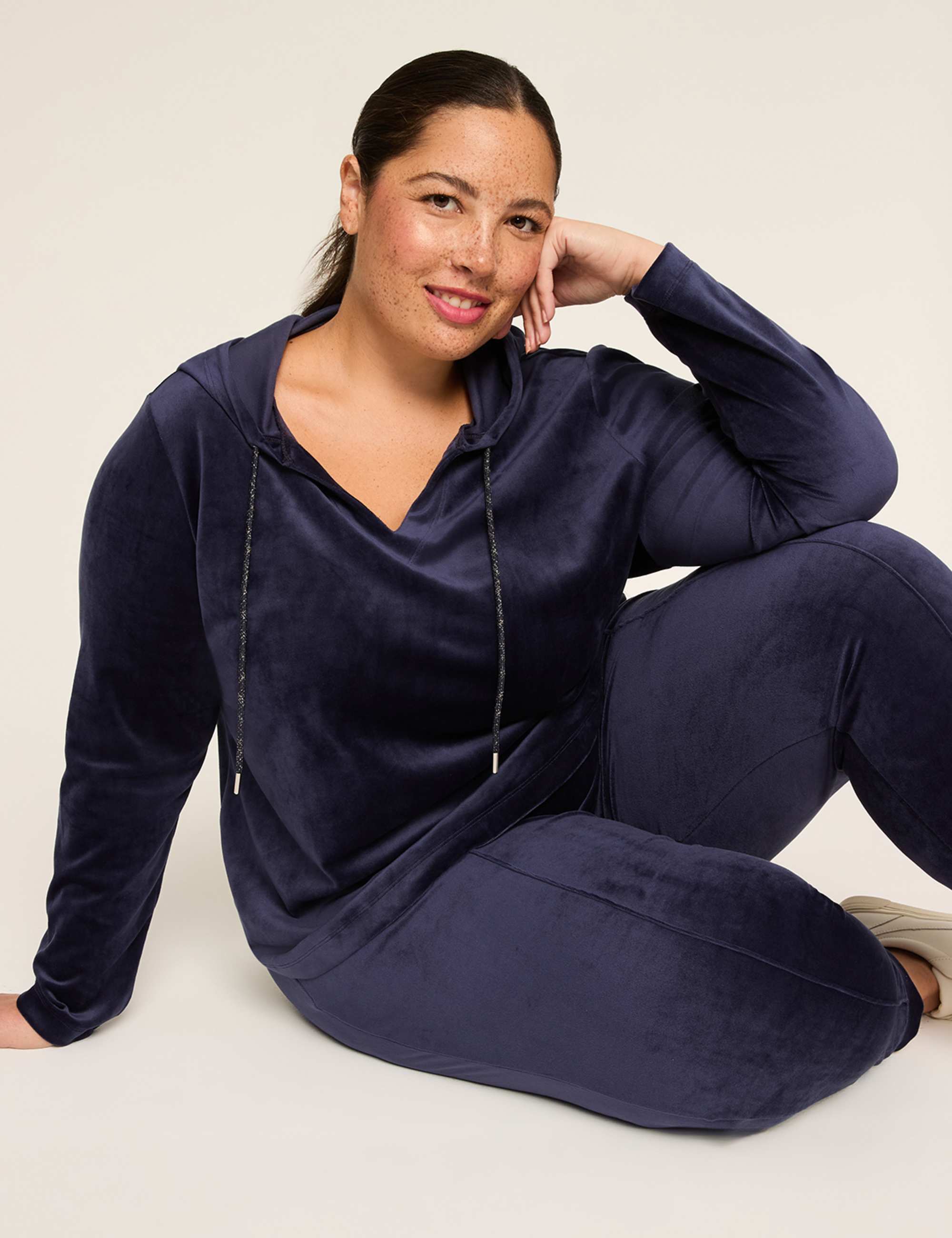 LIVI V-Neck Velour Hoodie