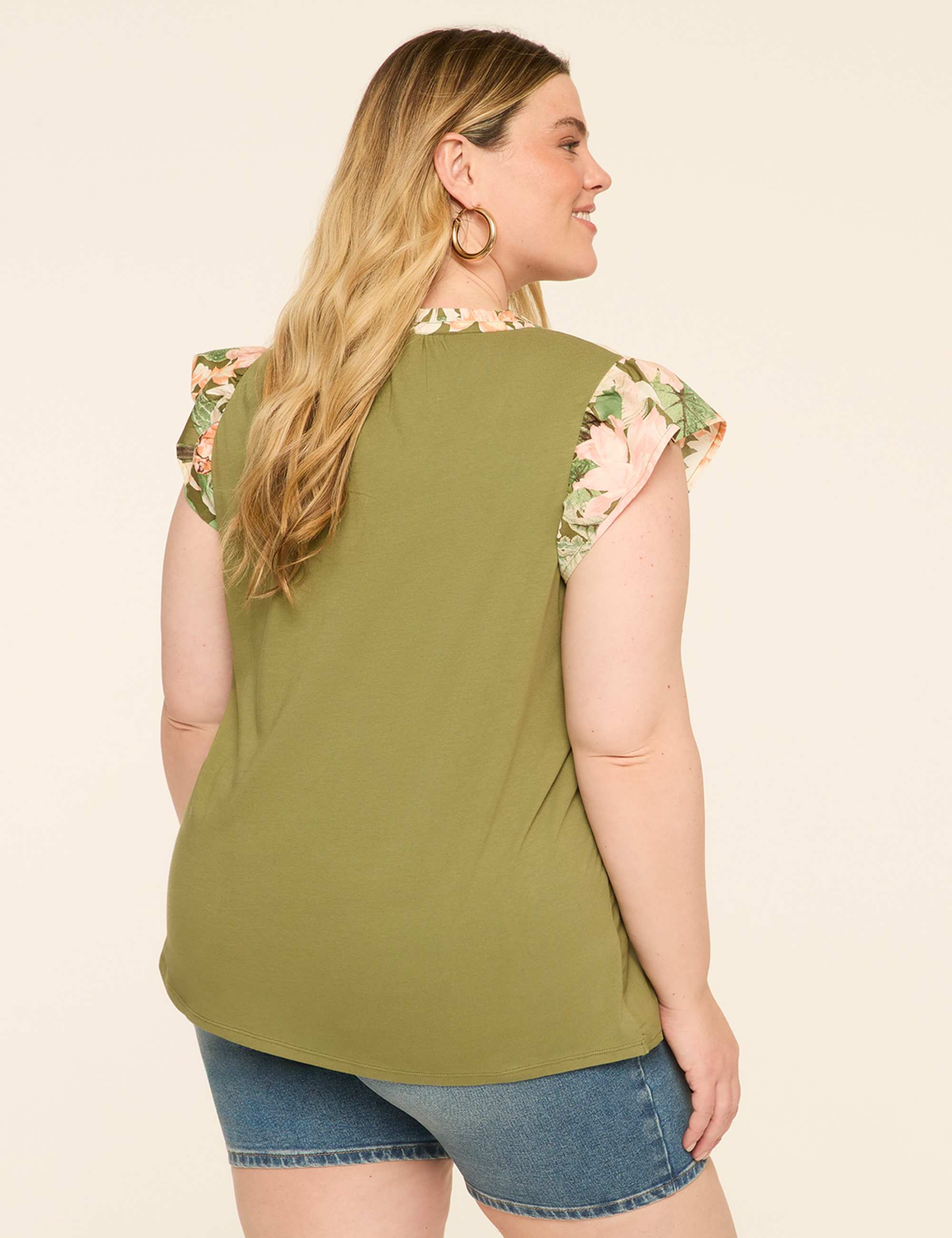 Flutter-Sleeve Button-Front Top