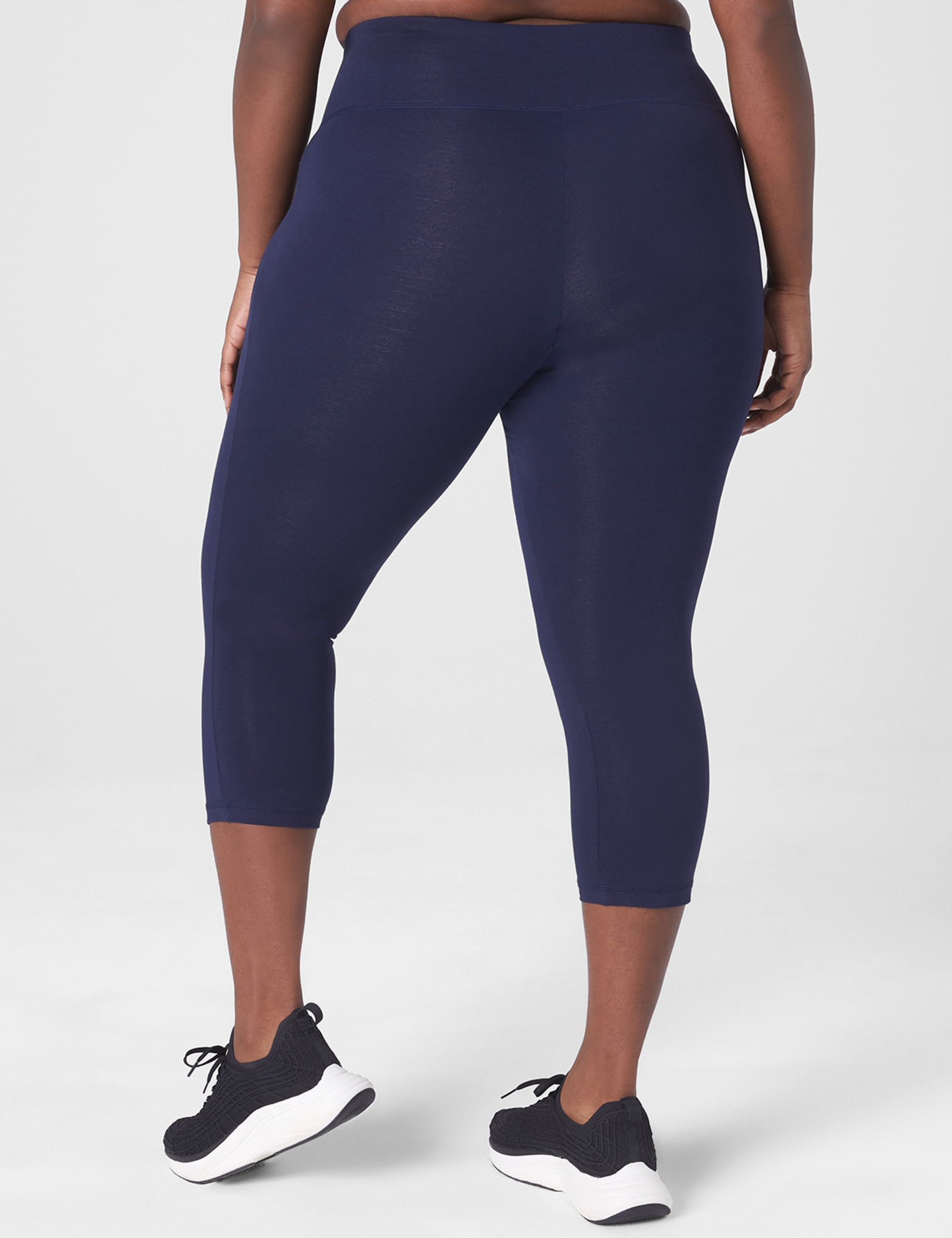 LIVI Signature Stretch 21" Capri Legging