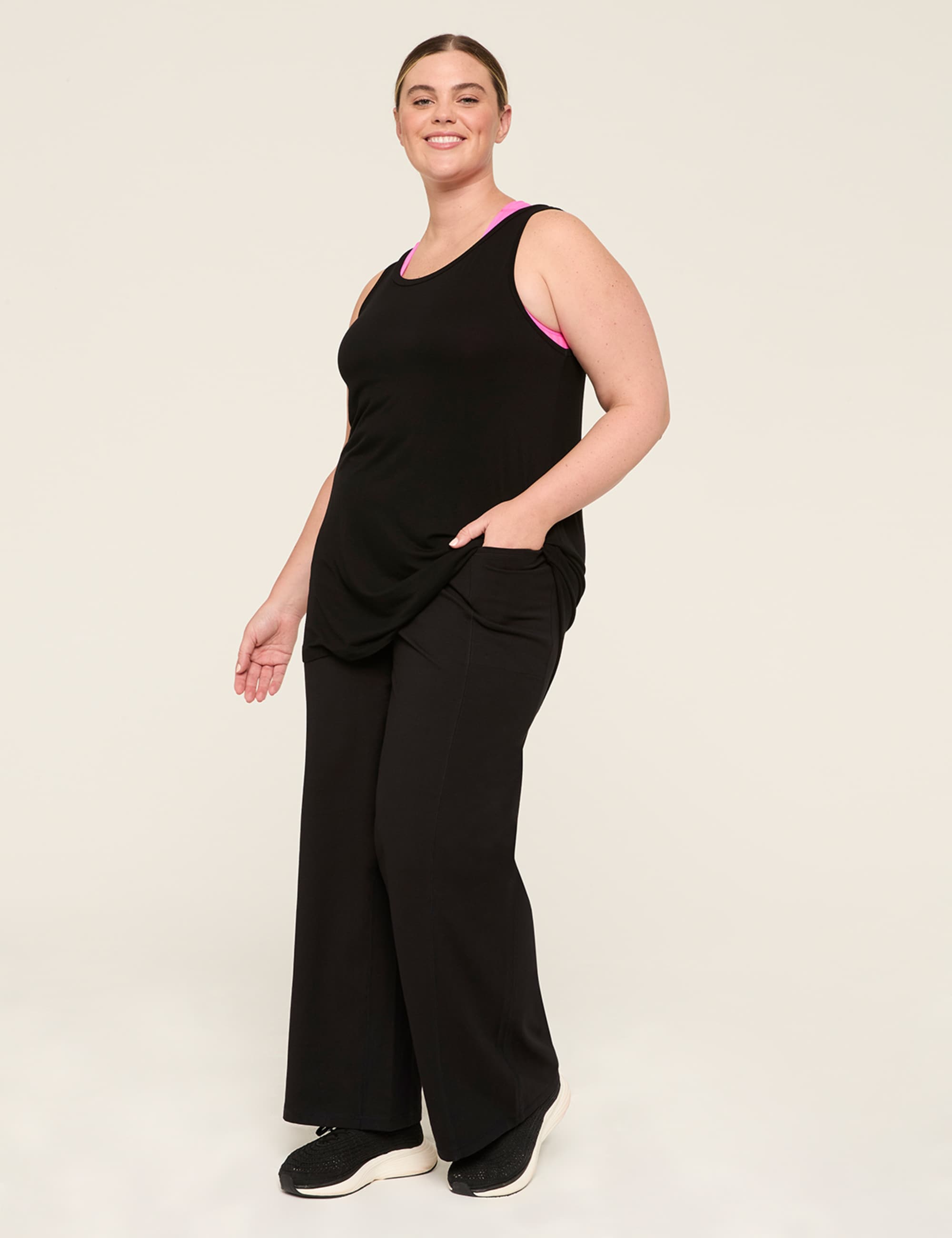 LIVI Smoothing Control Tech Signature Stretch Wide Leg Pant