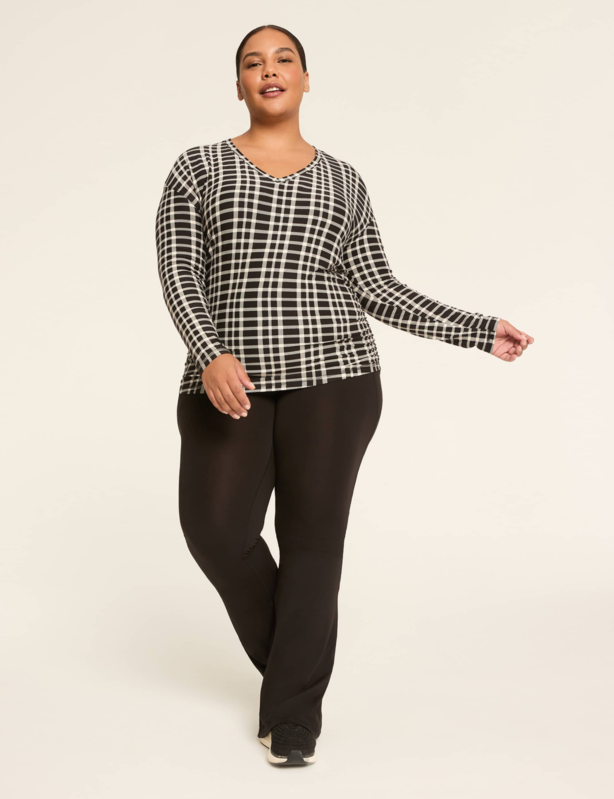 LIVI Soft Long-Sleeve Ruched-Side Tee