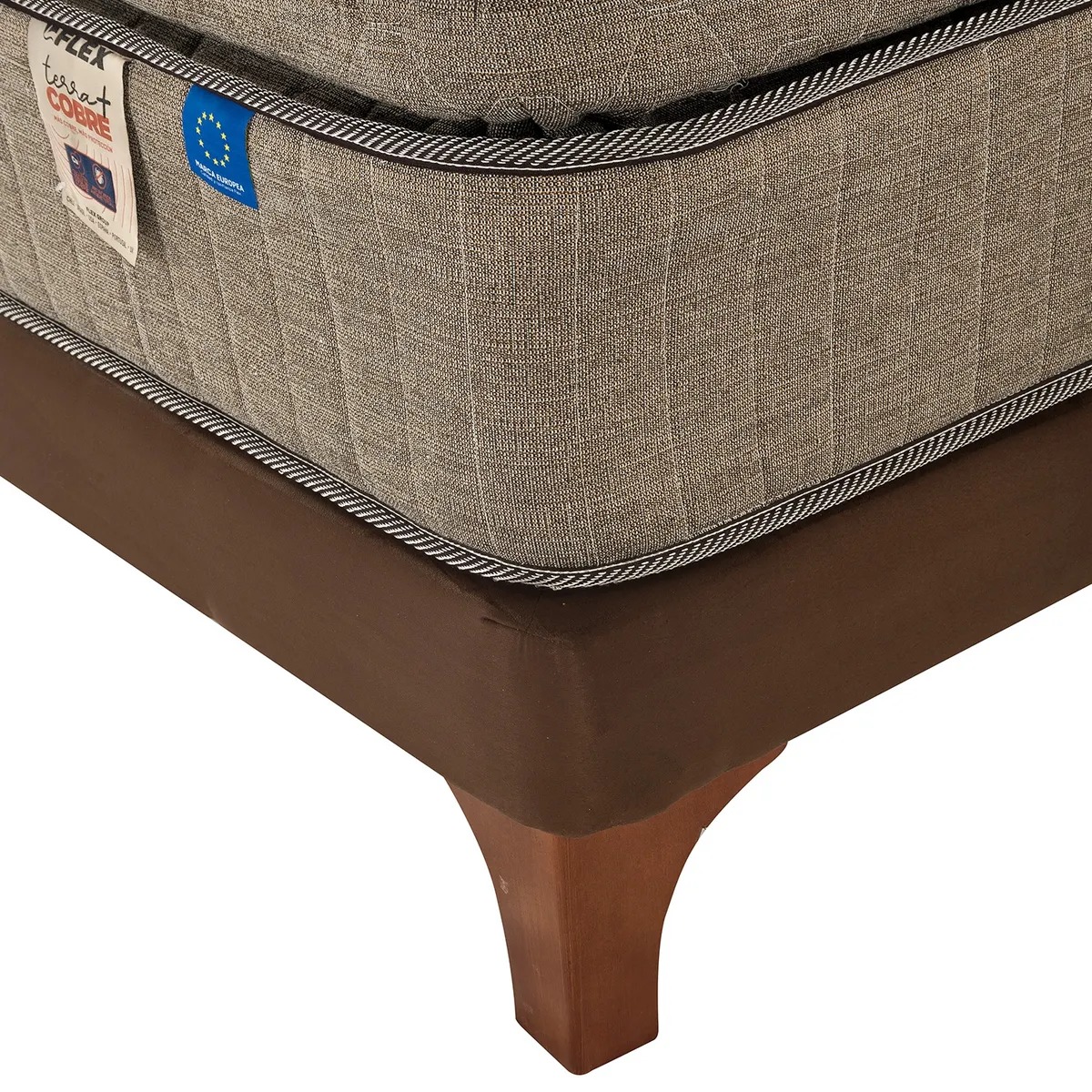 Cama Europea Terra Cobre Flex 2 Plazas + Respaldo + 2 Veladores Flex