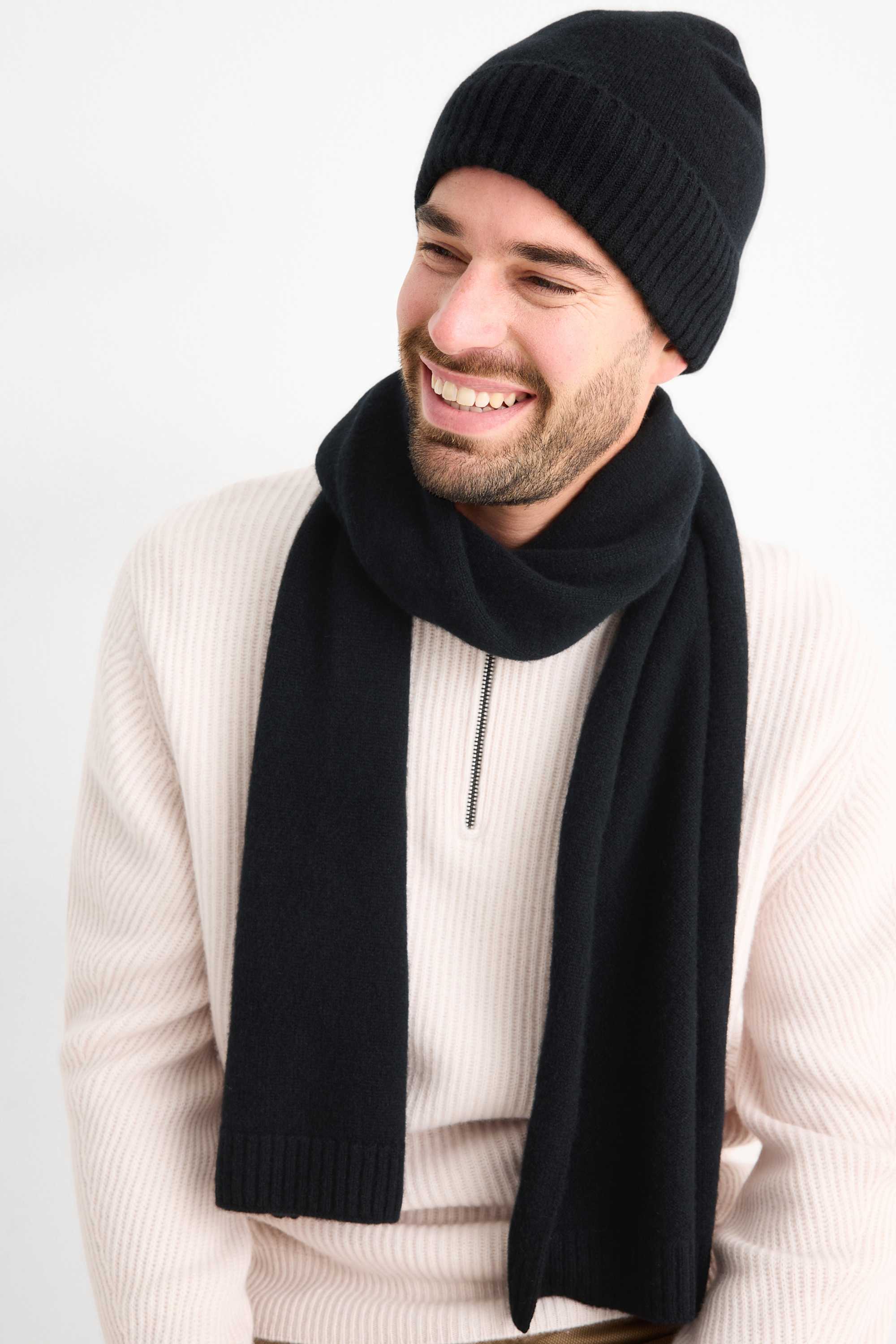 Cashmere scarf black