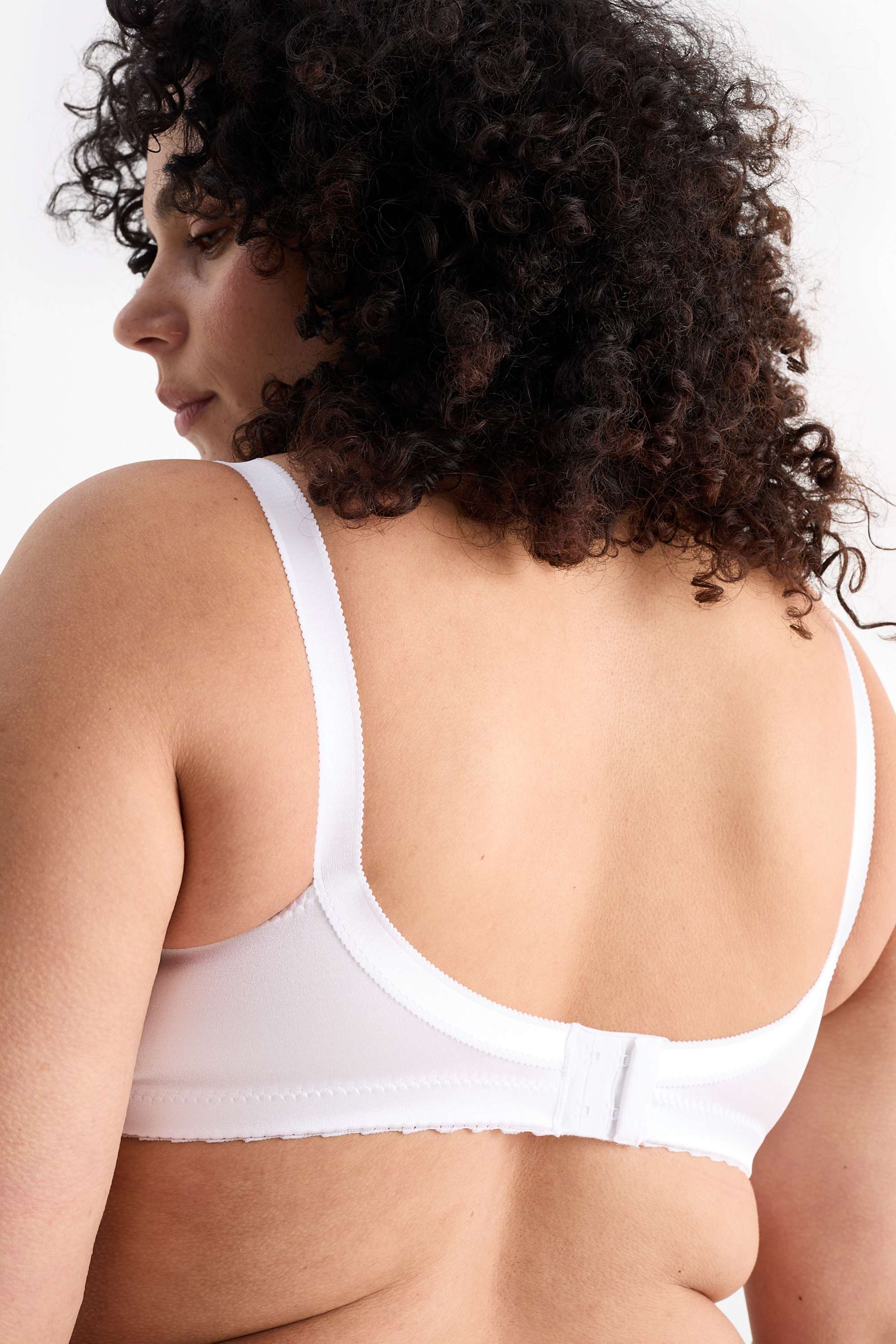 Non-wired minimiser bra - shiny white