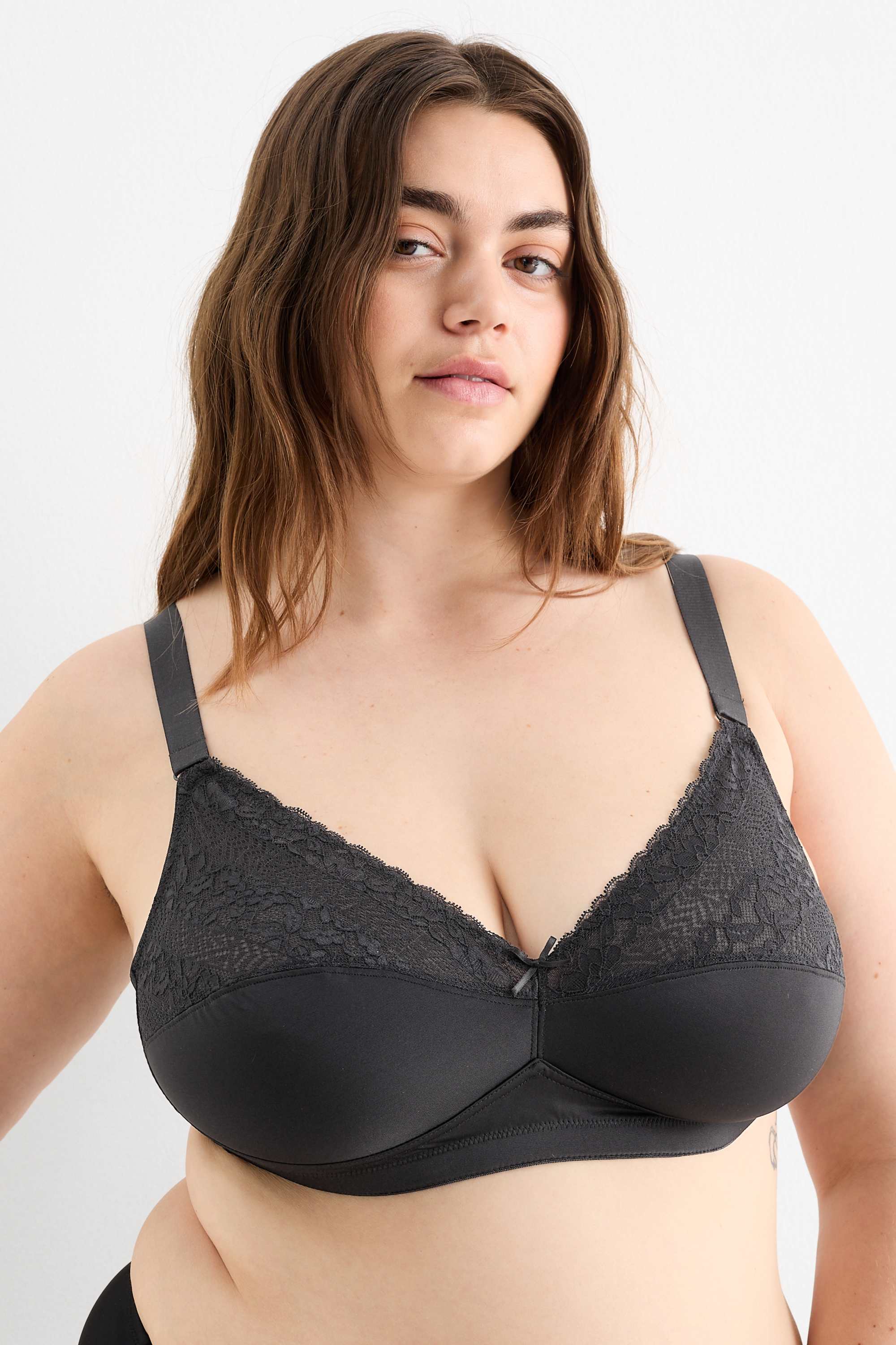 Minimiser non-wired bra black