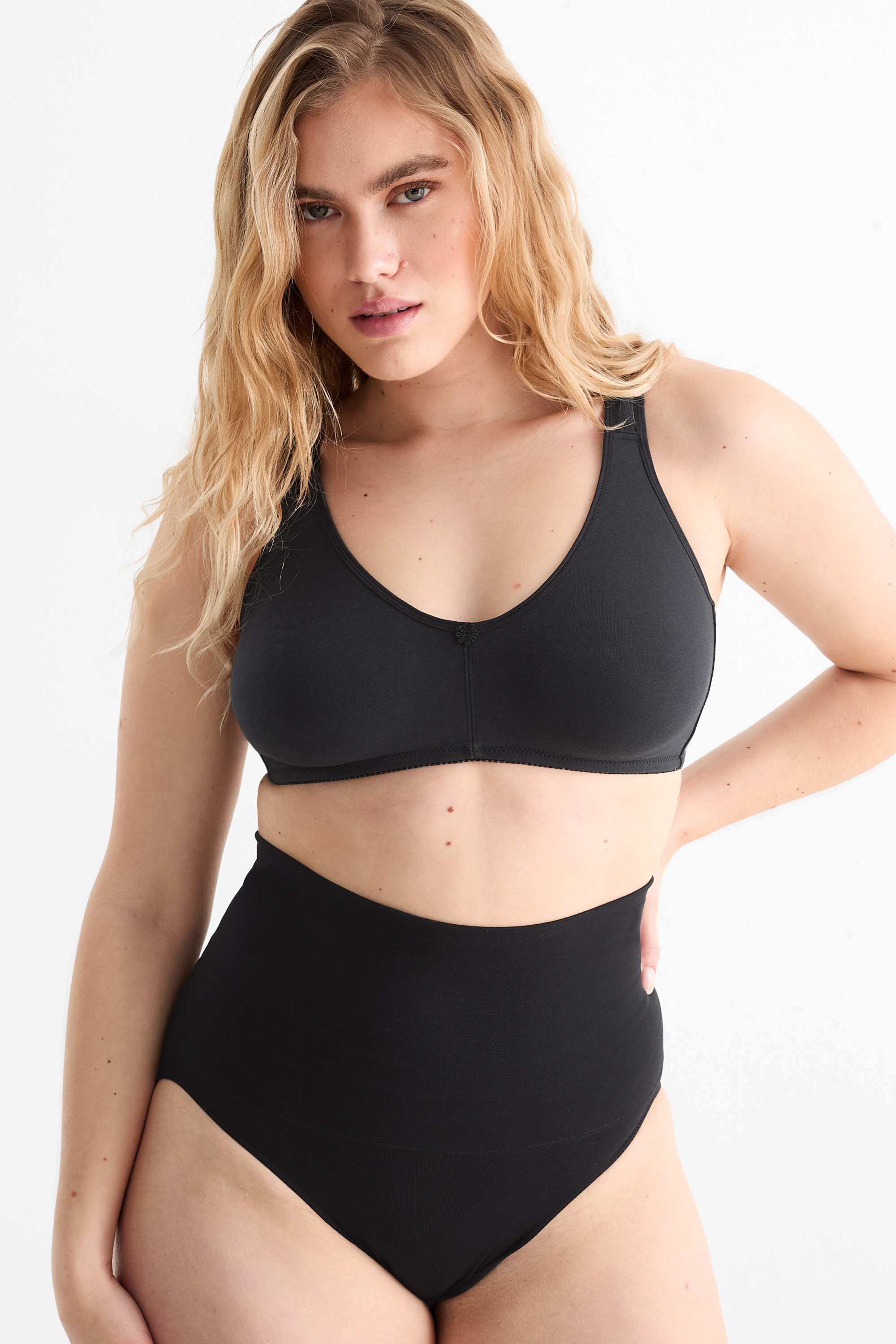 Shaping knickers - seamless black