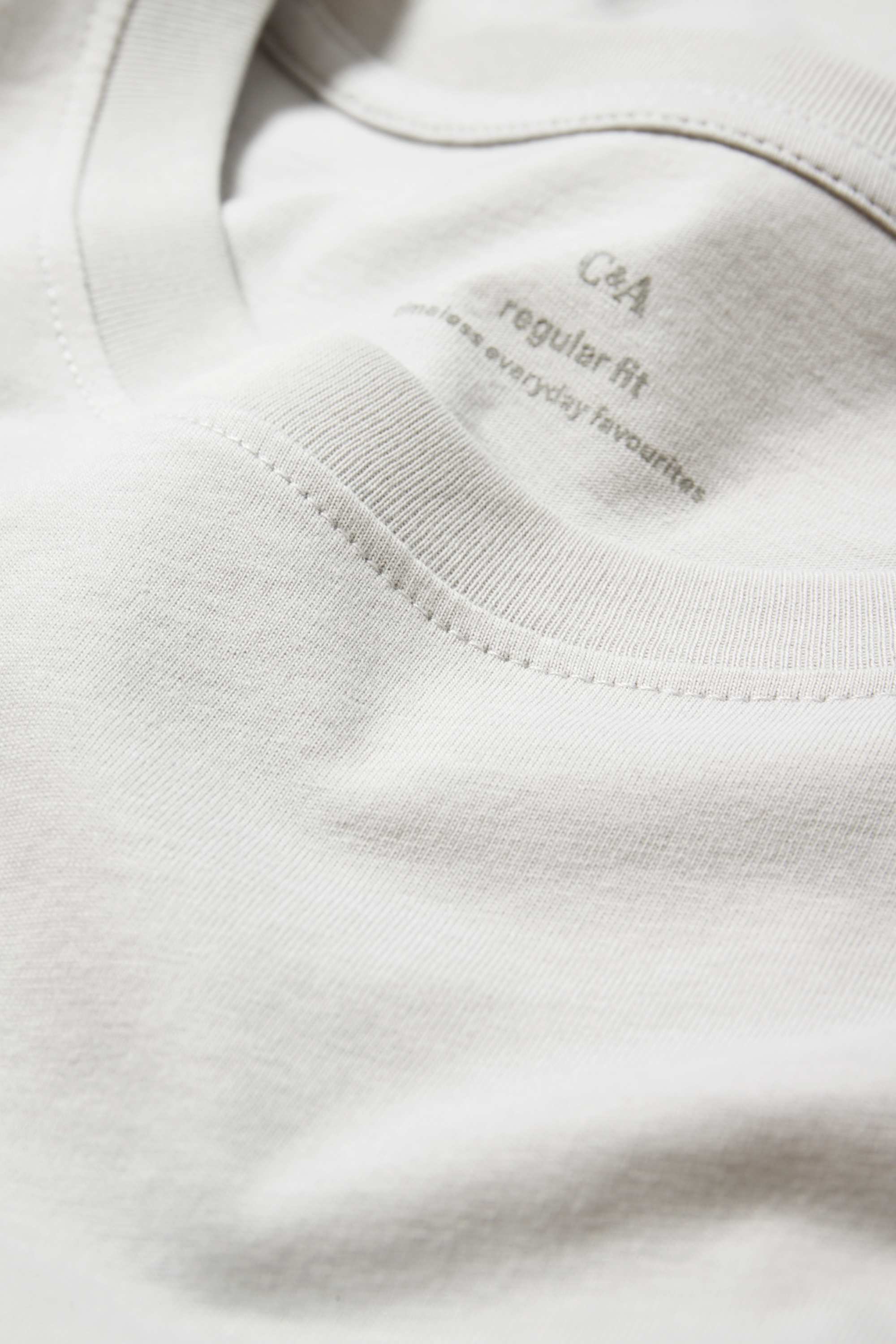 T-shirt - regular fit light gray