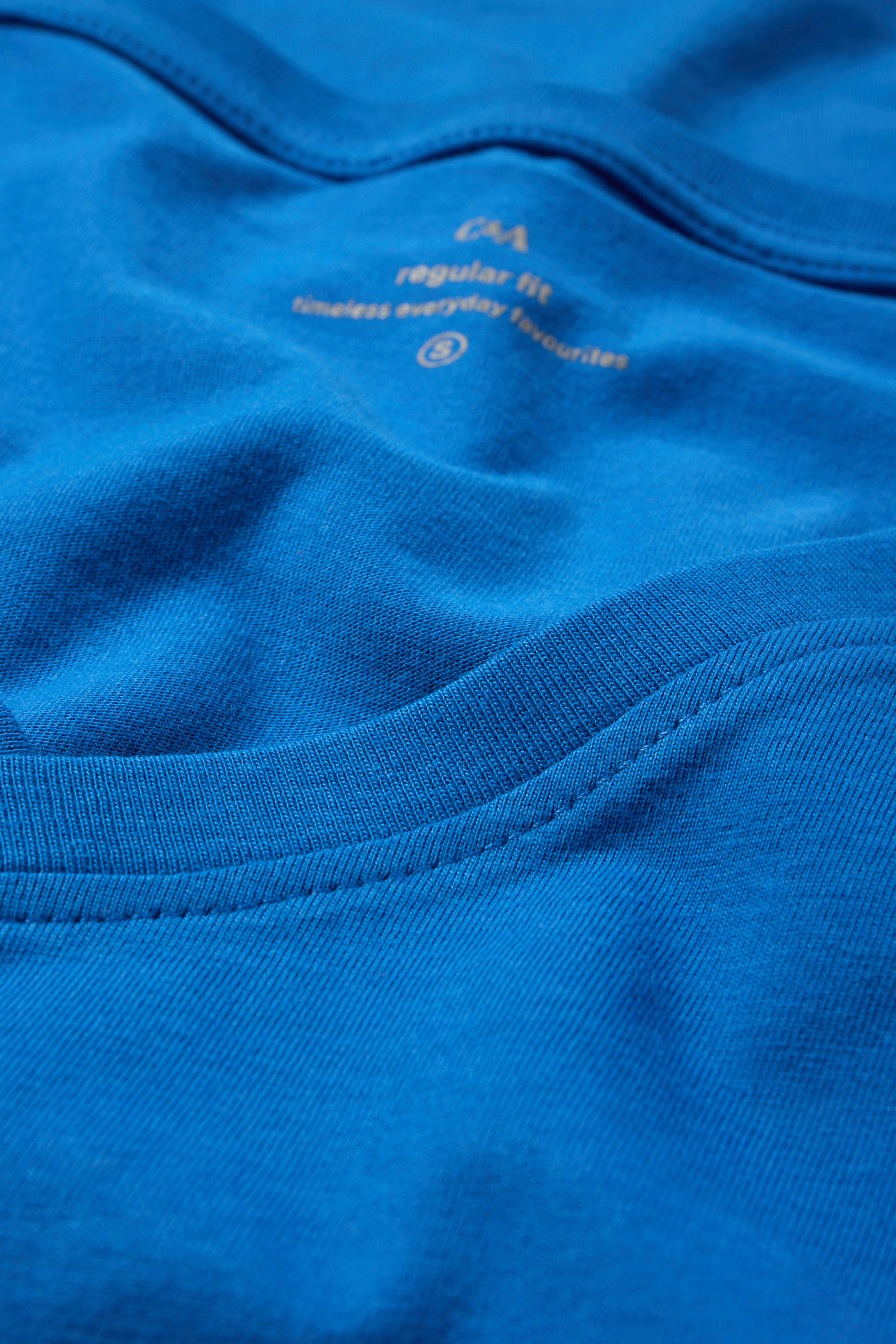 V-neck T-shirt - regular fit blue