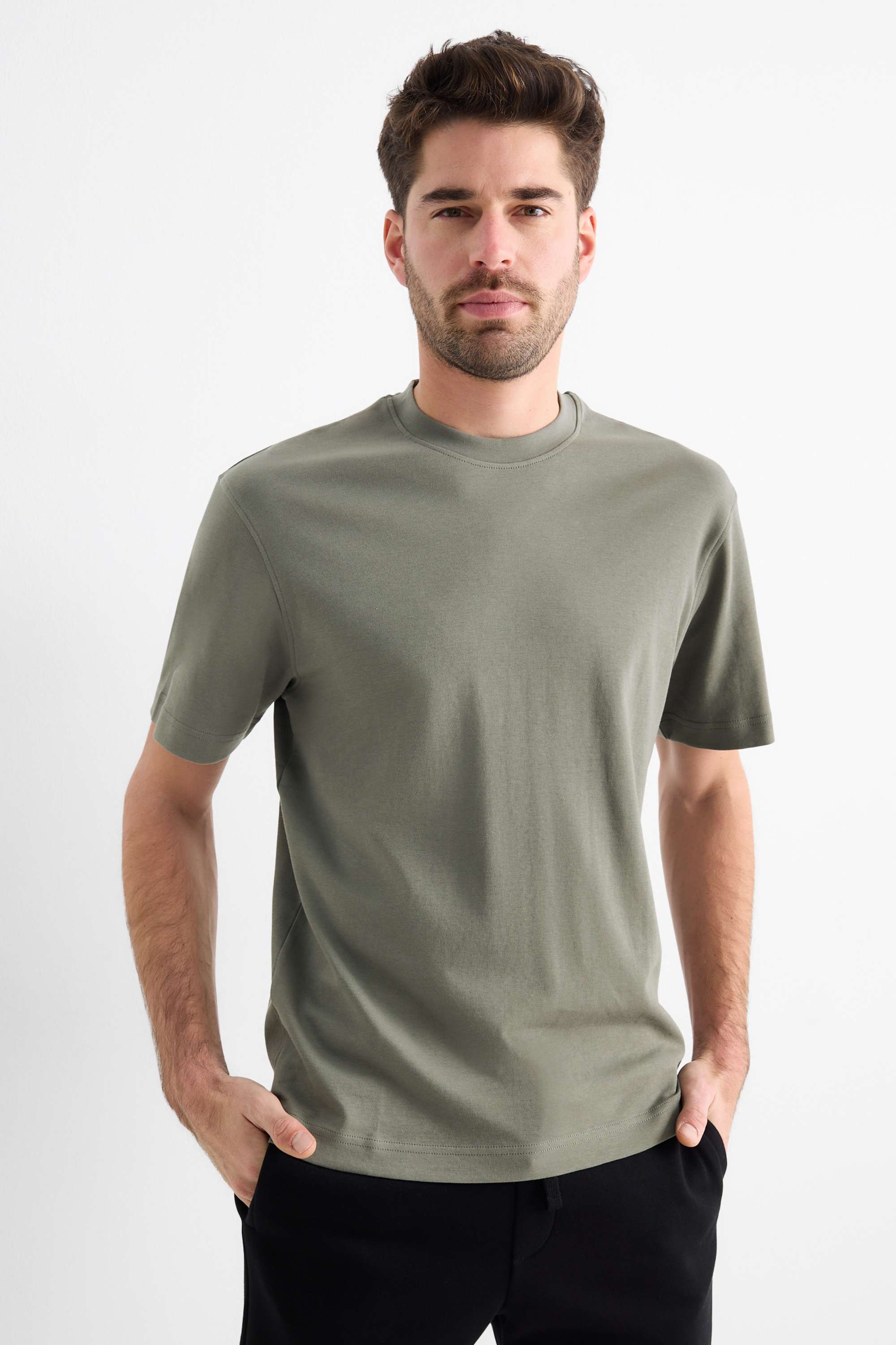 T-shirt - relaxed fit green (11)