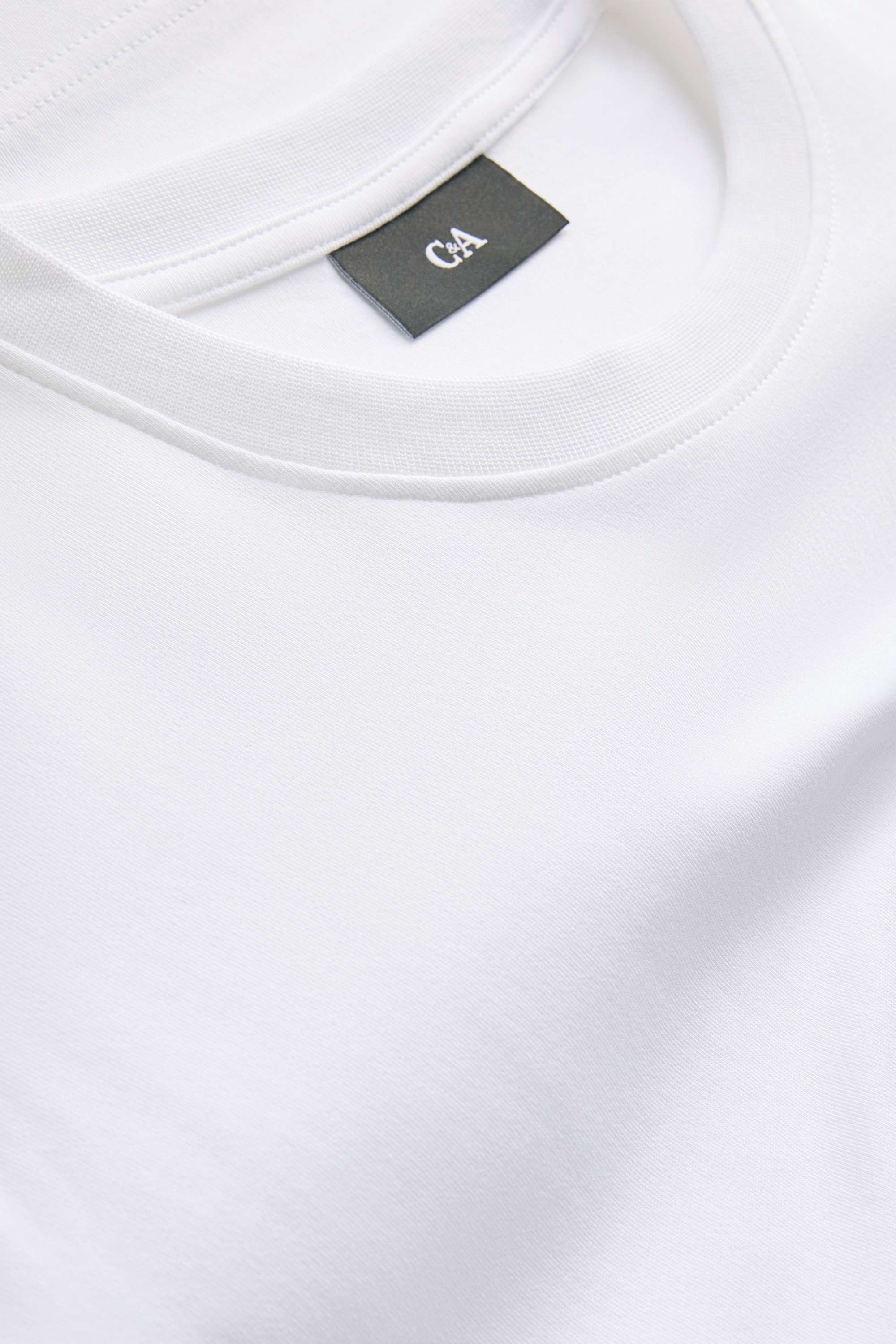 T-shirt - relaxed fit white (17)