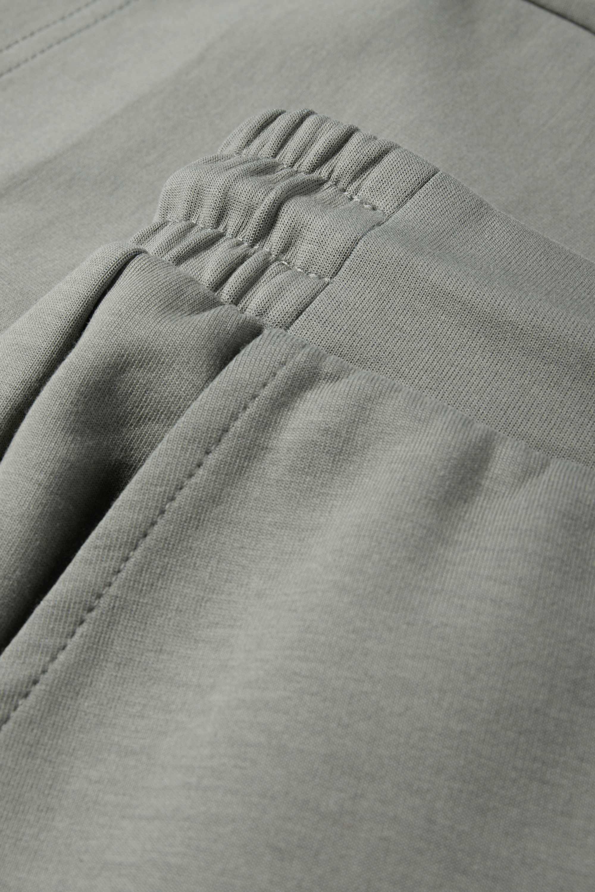 Joggers dark green