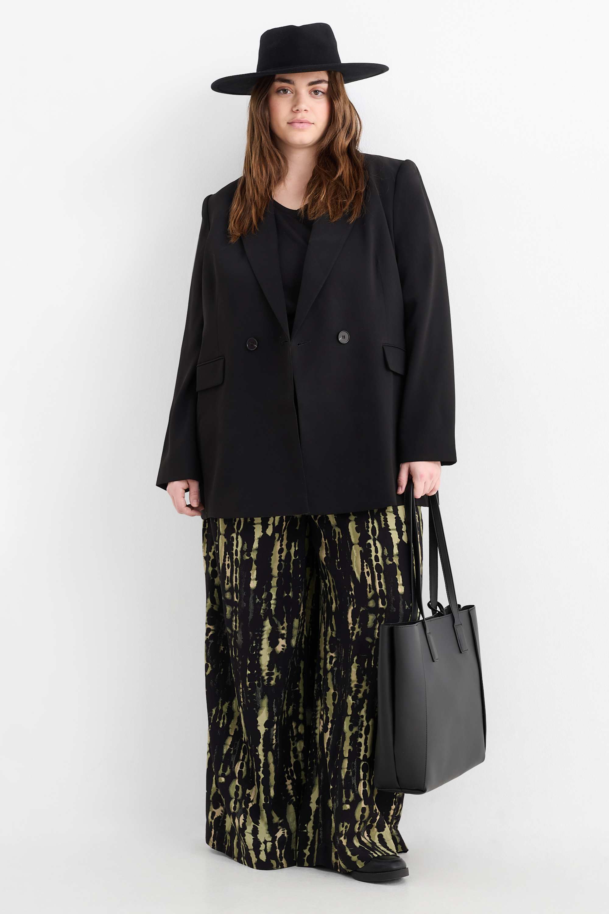 Cloth trousers - high waist - wide leg - patterned green