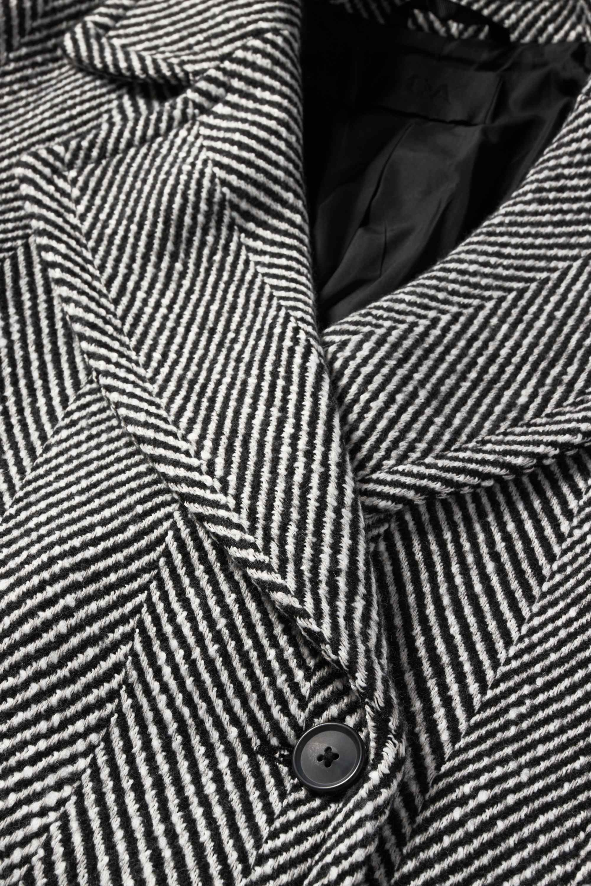 Jacket - textured black / white