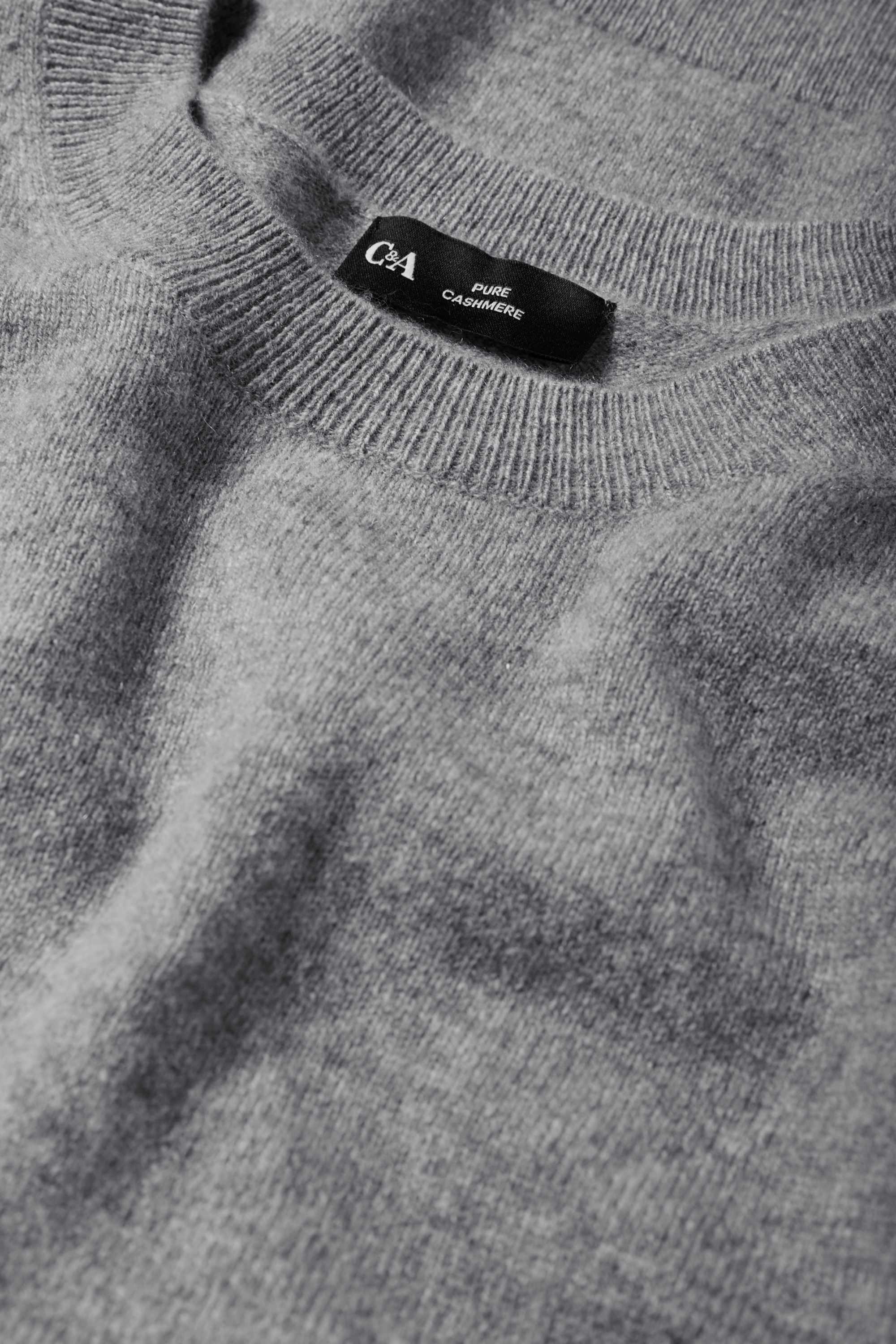 Cashmere jumper gray