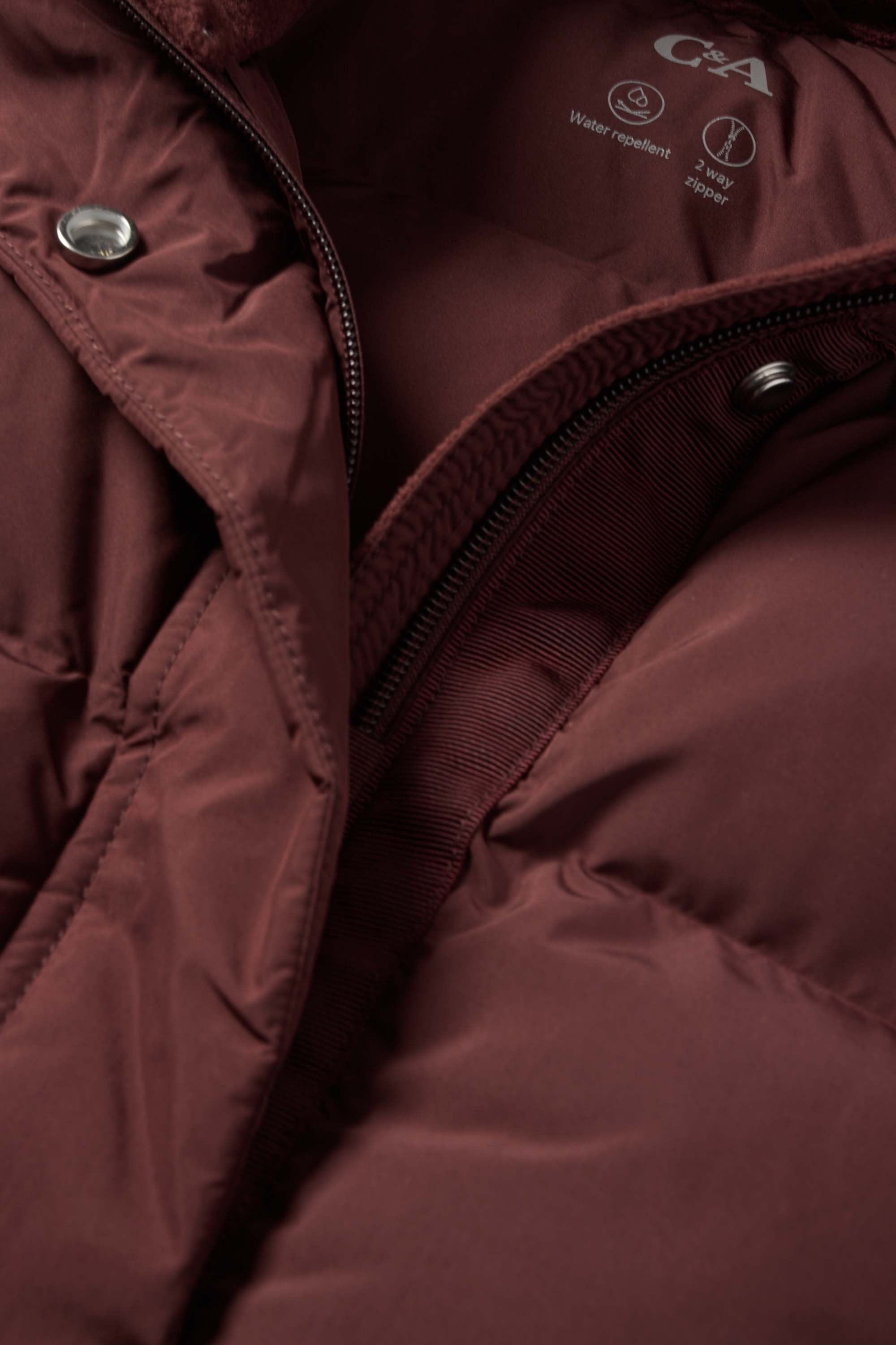 Quilted gilet with hood - water-repellent dark brown
