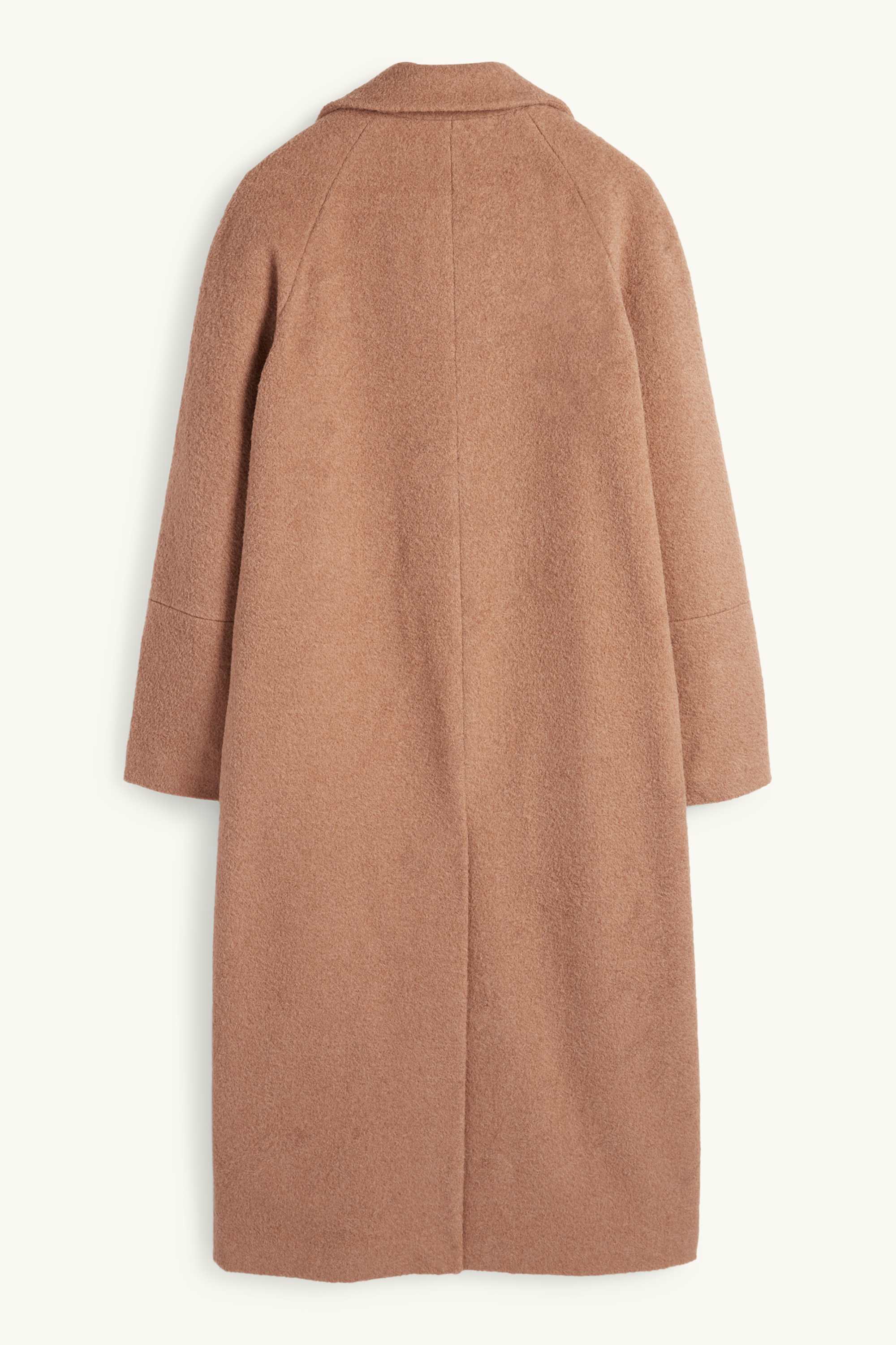 Coat light brown