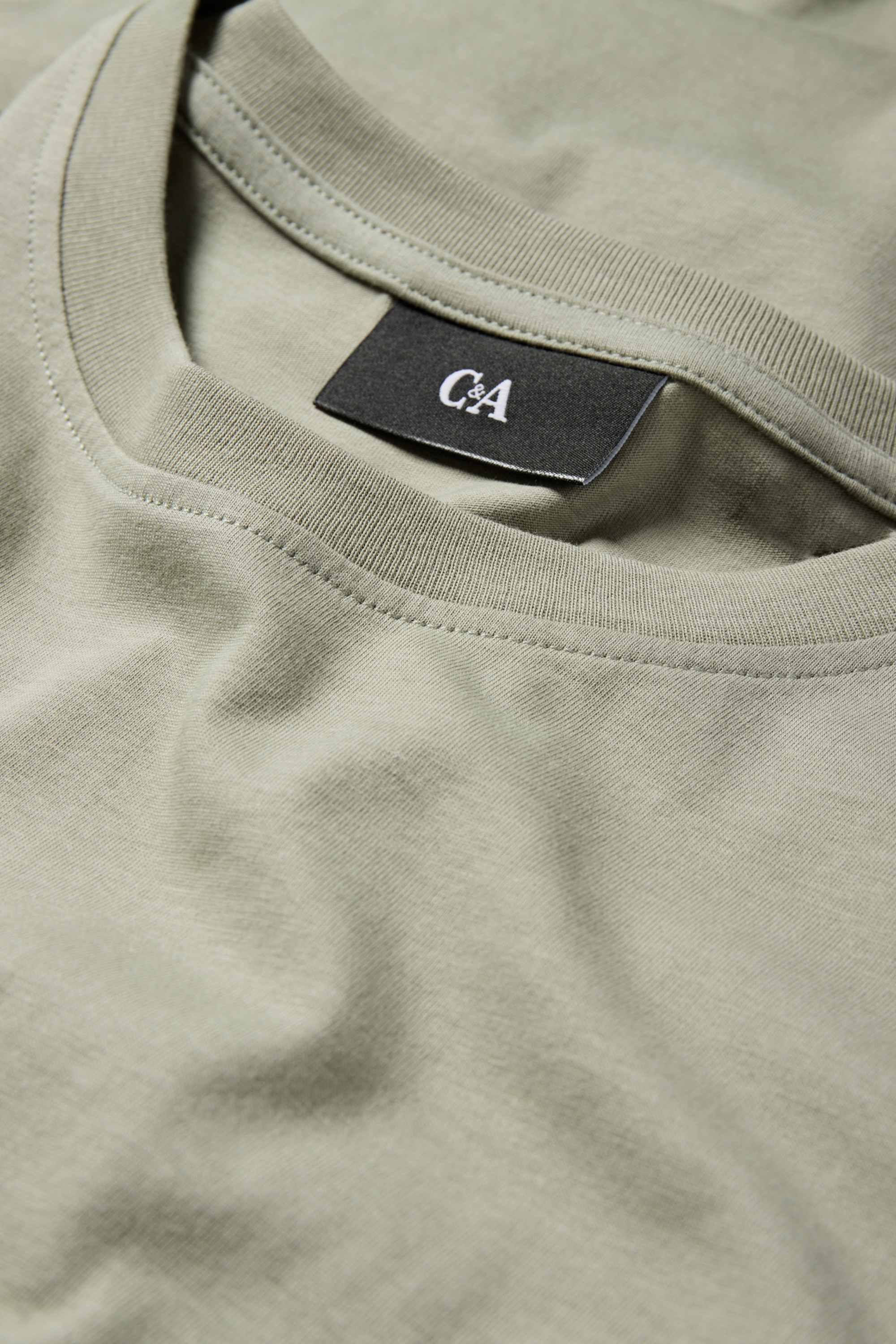 T-shirt - regular fit light green (1)