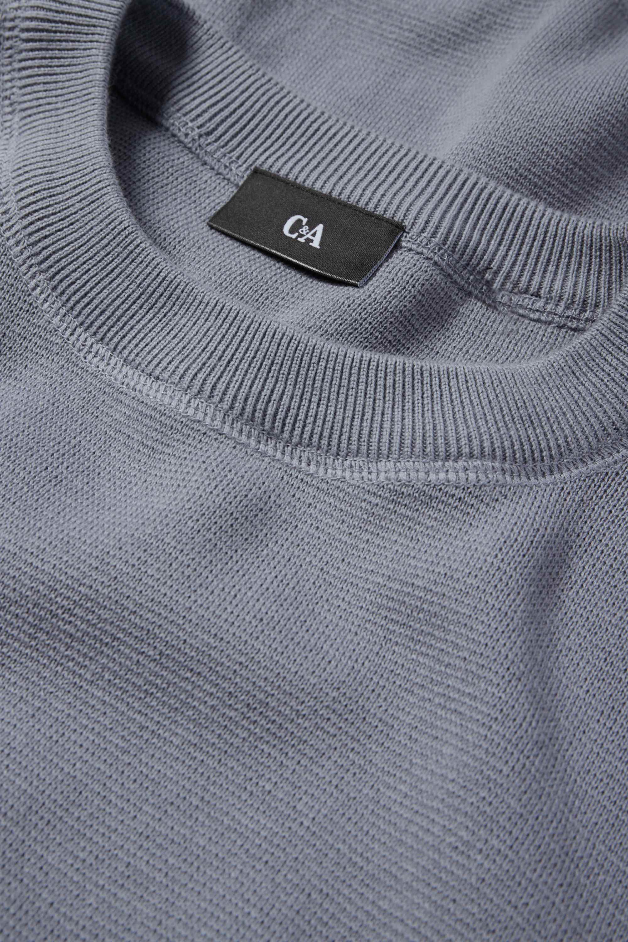 Jumper blue