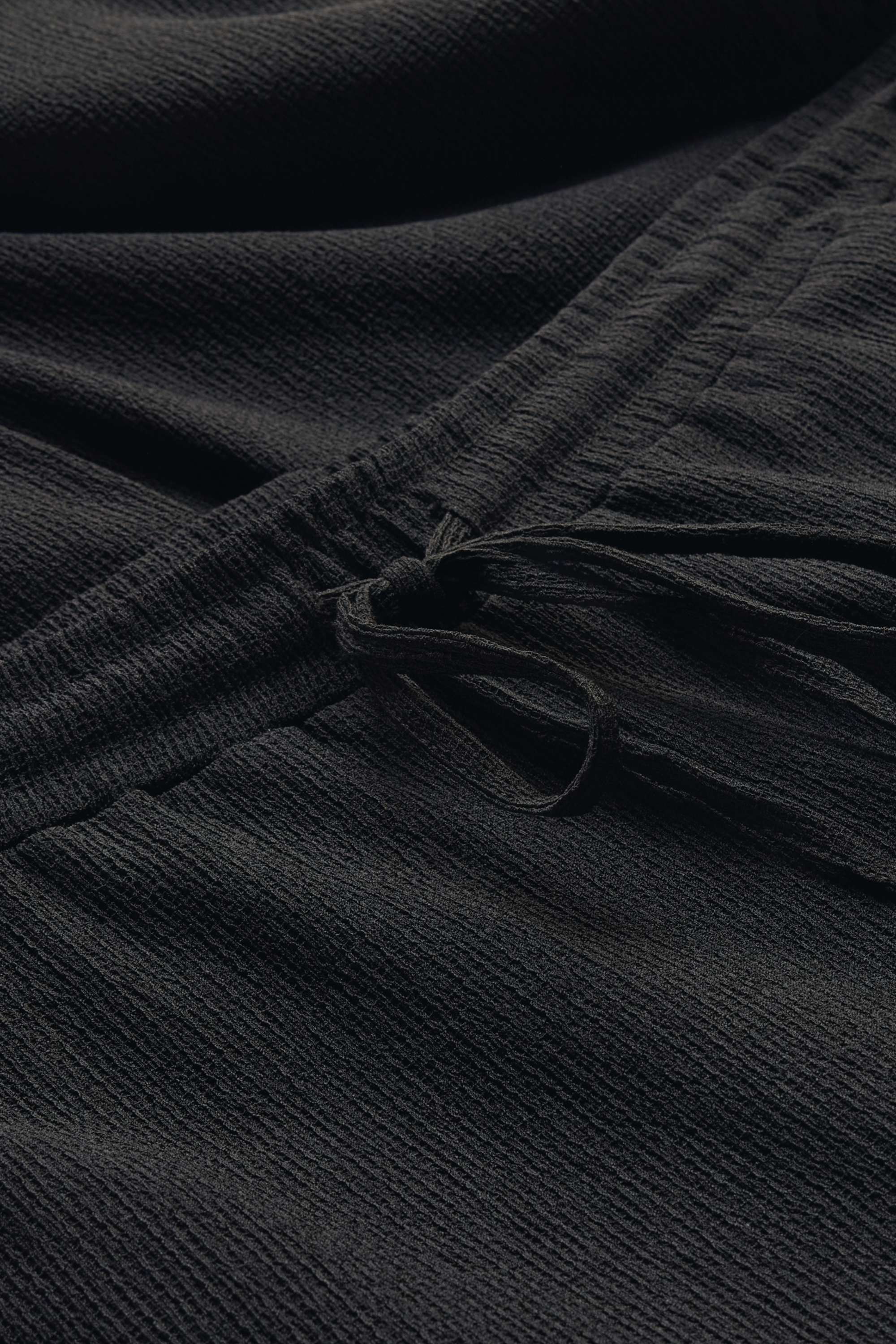 Jersey trousers - mid-rise waist - wide leg - textured black (2)