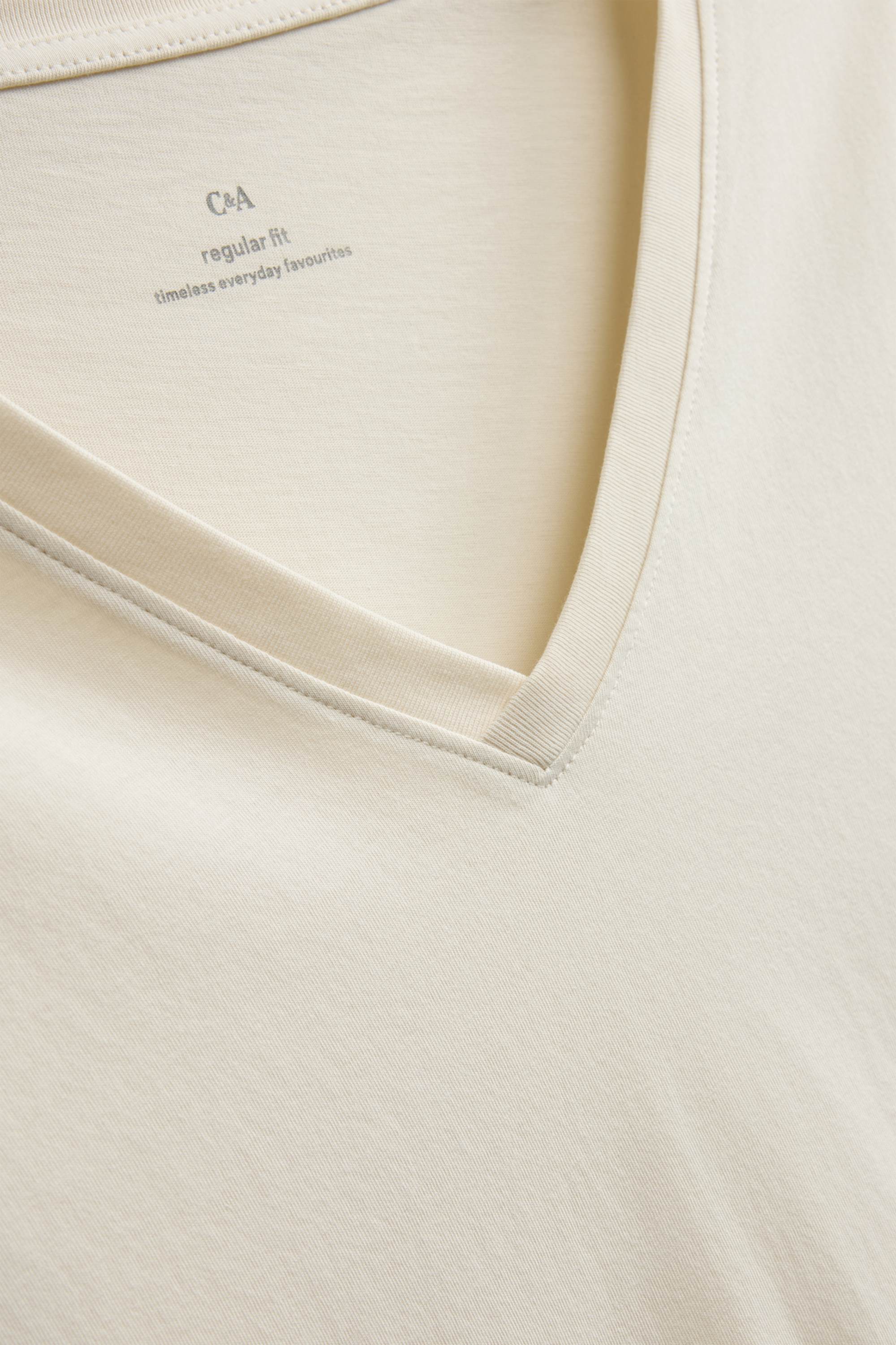 V-neck T-shirt - regular fit creme