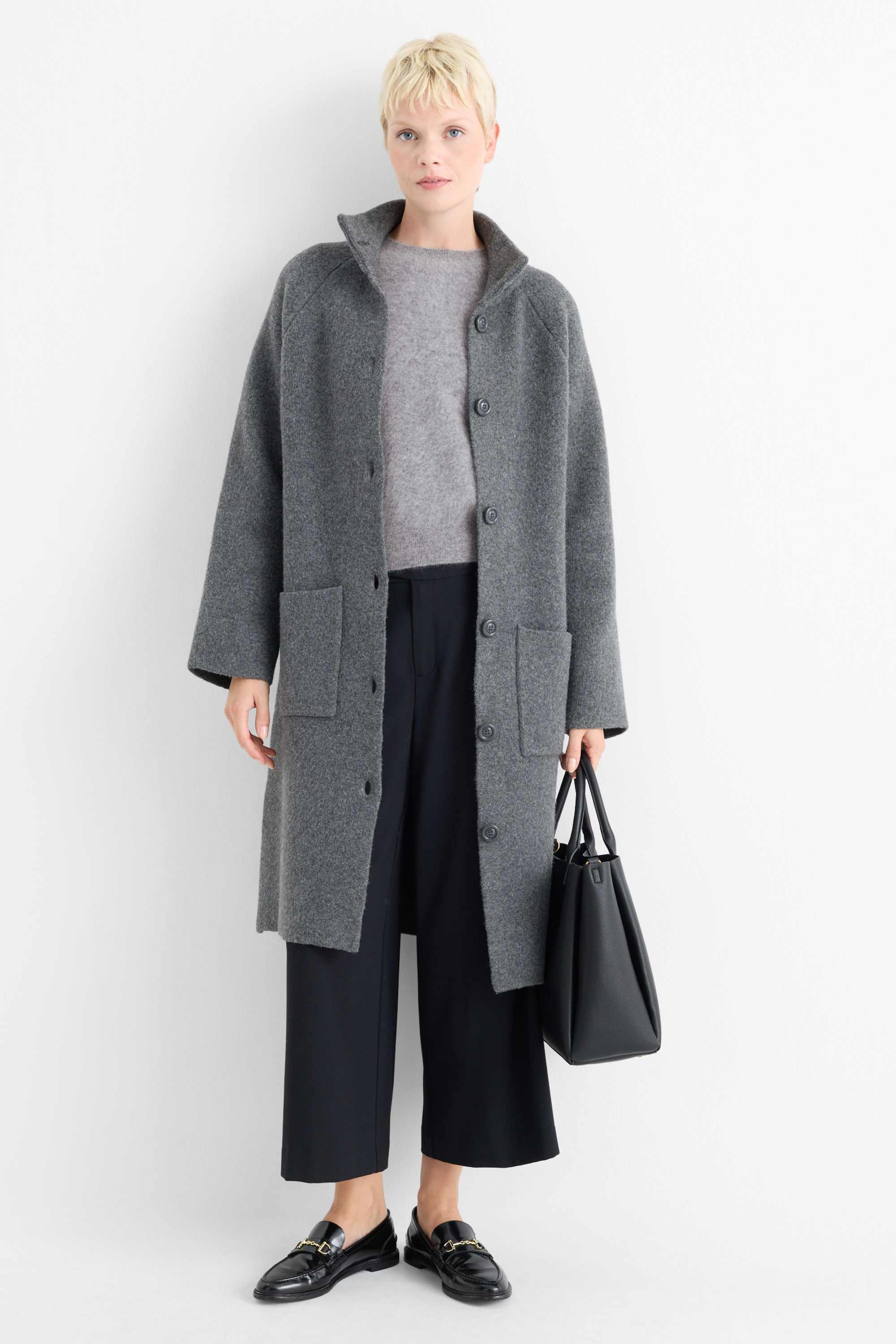 Knitted cashmere jumper - short sleeve gray