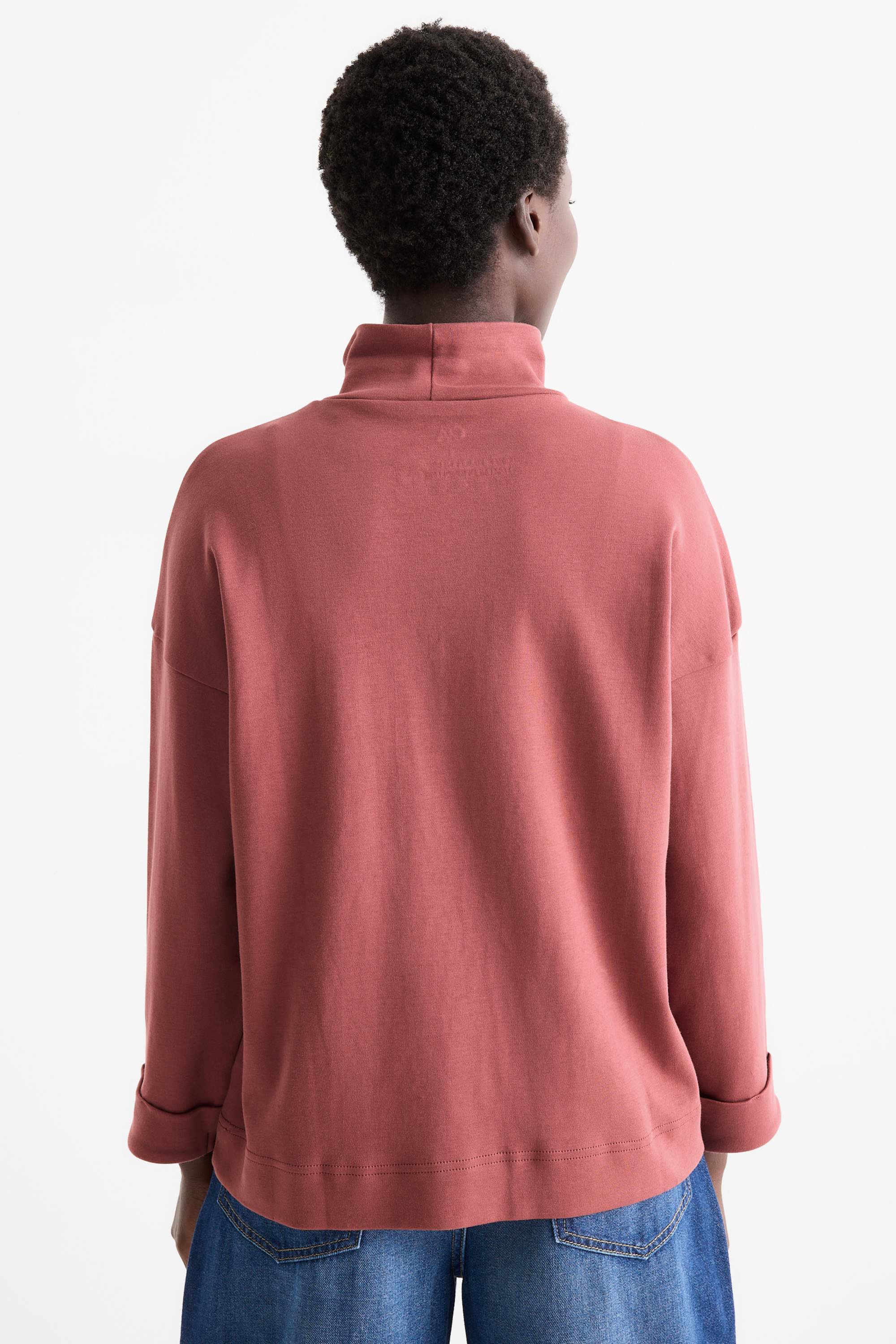 Turtleneck top red