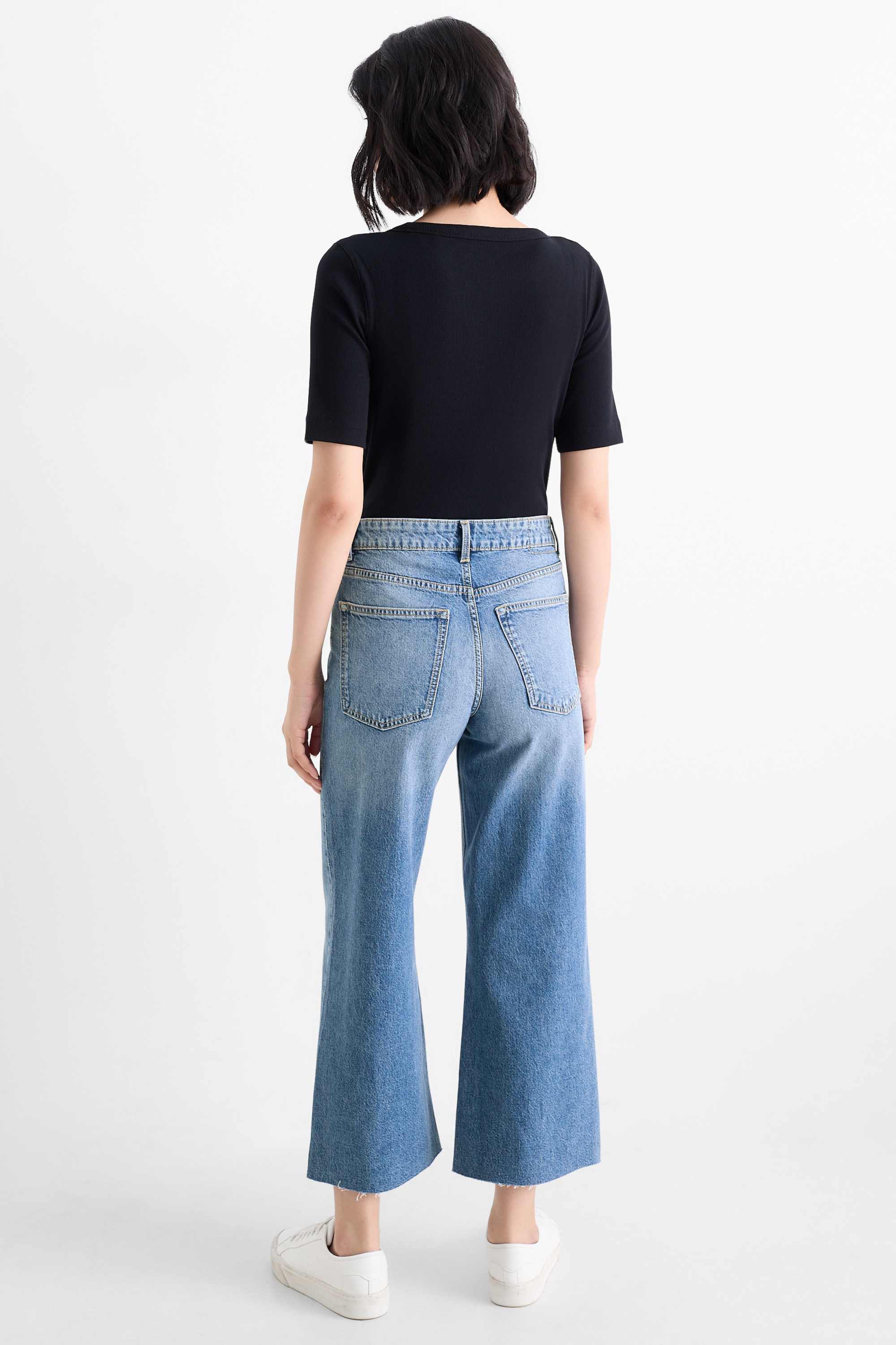 Cropped wide leg jeans - mid-rise waist blue denim