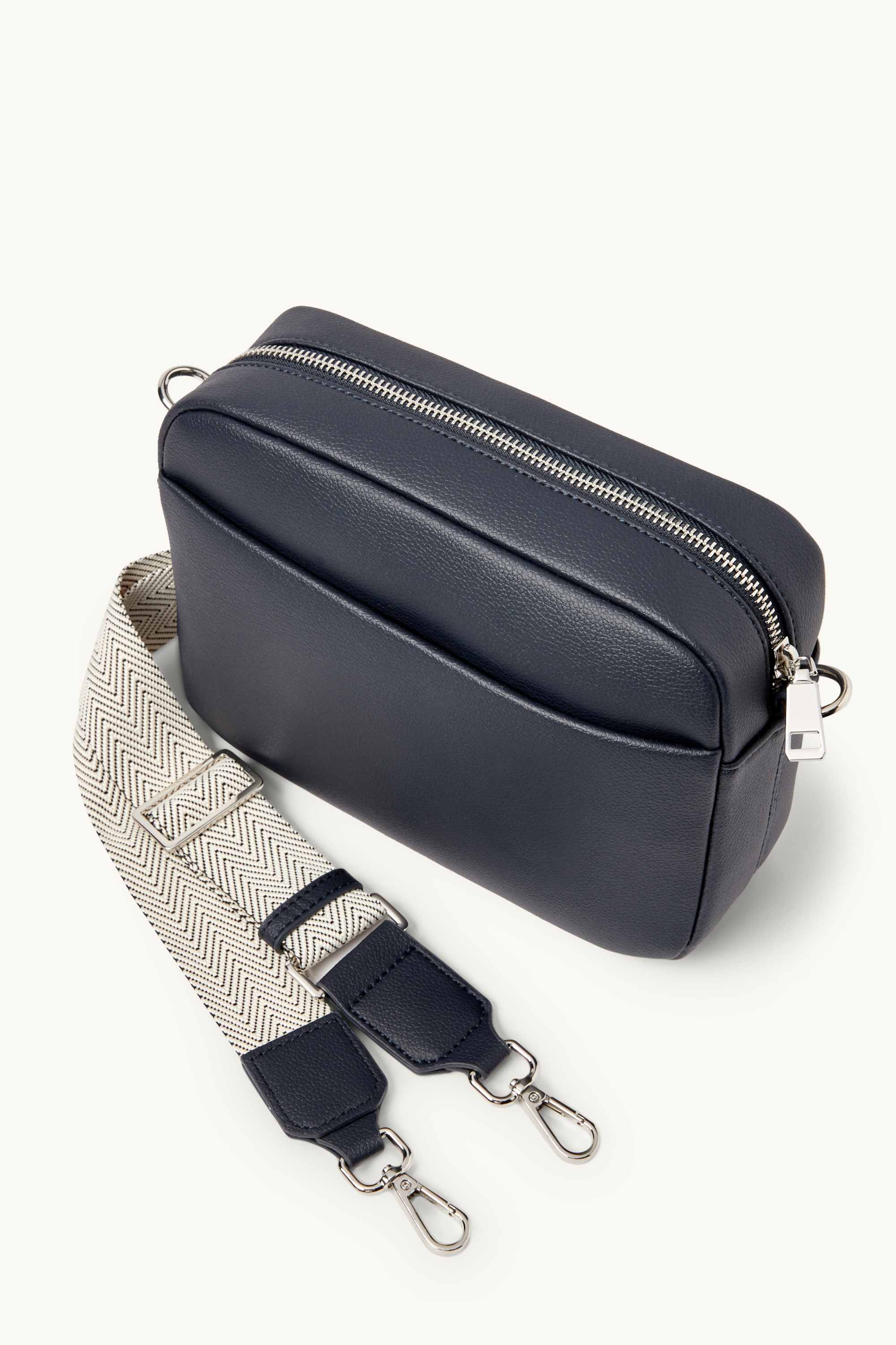 Crossbody bag with detachable bag strap - faux leather dark blue