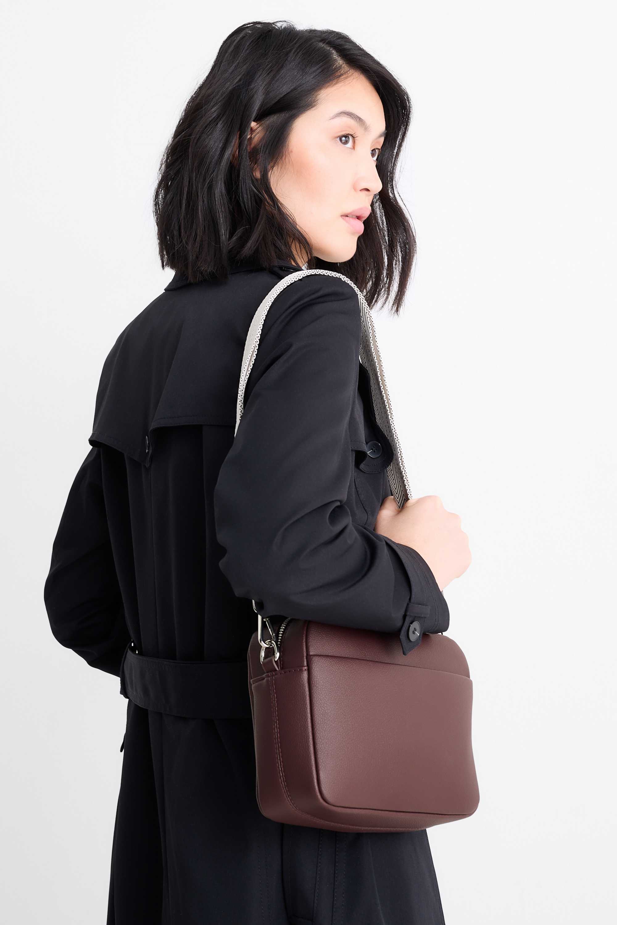 Crossbody bag with detachable bag strap - faux leather bordeaux