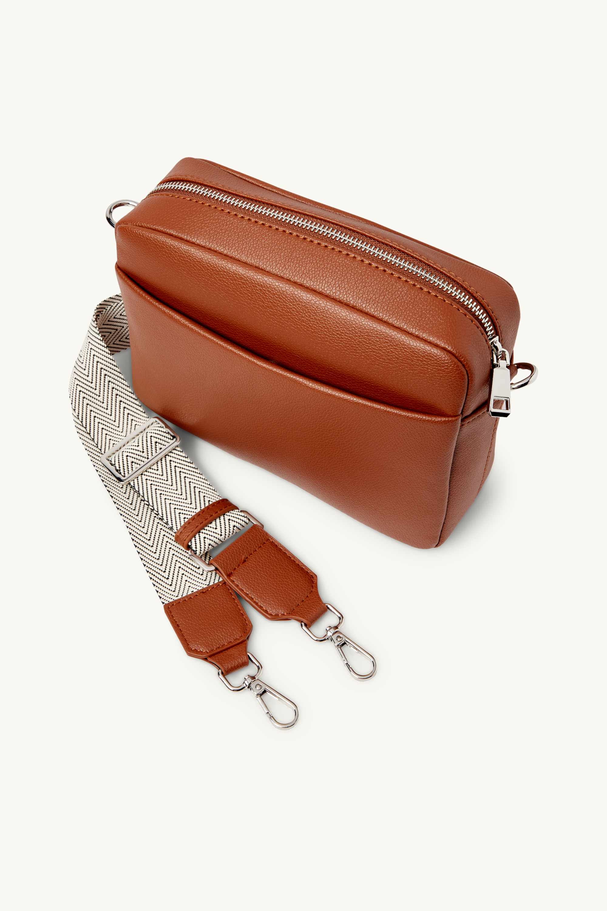Crossbody bag with detachable bag strap - faux leather brown