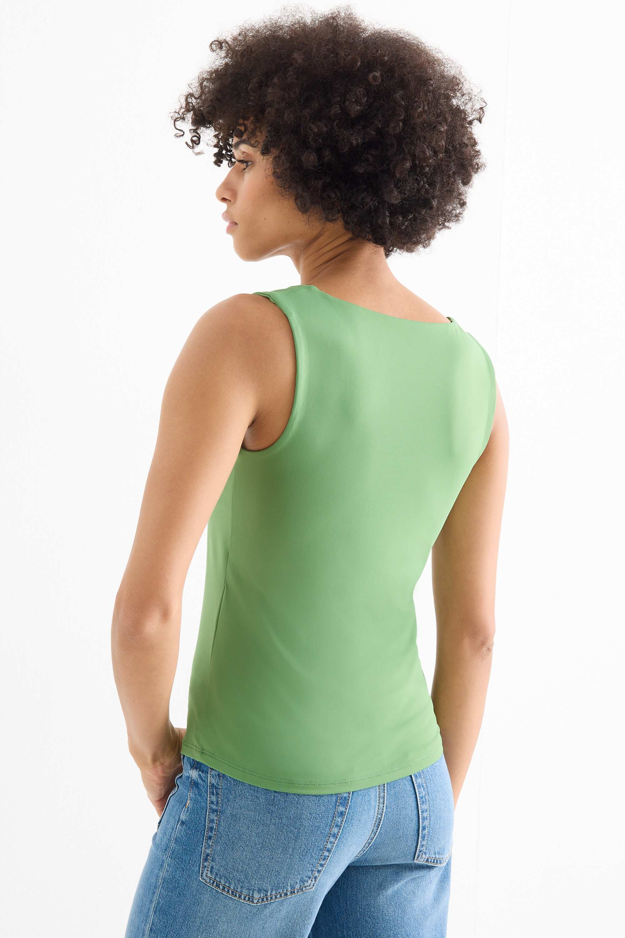 Top green