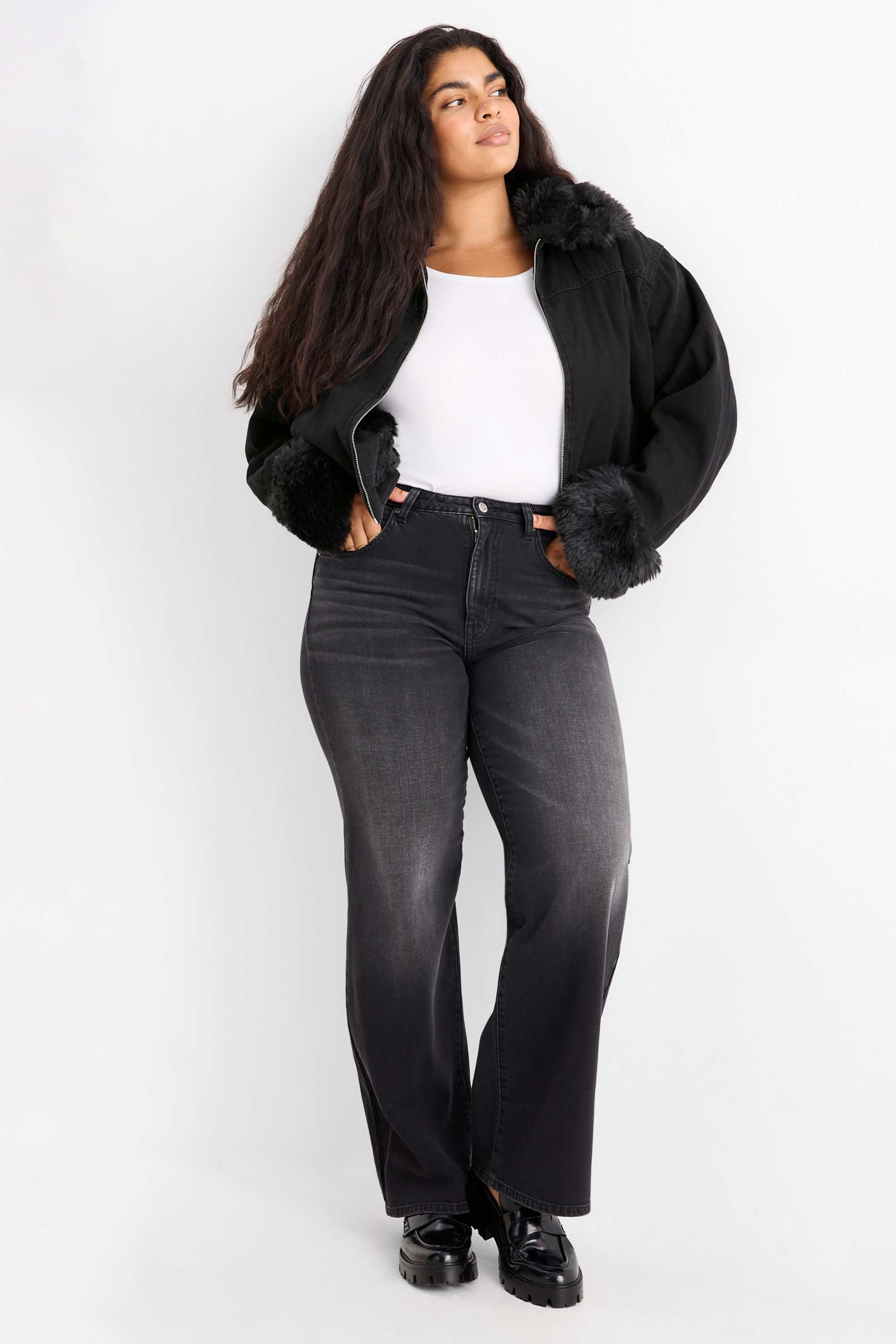 Denim jacket with faux fur trim - lined black