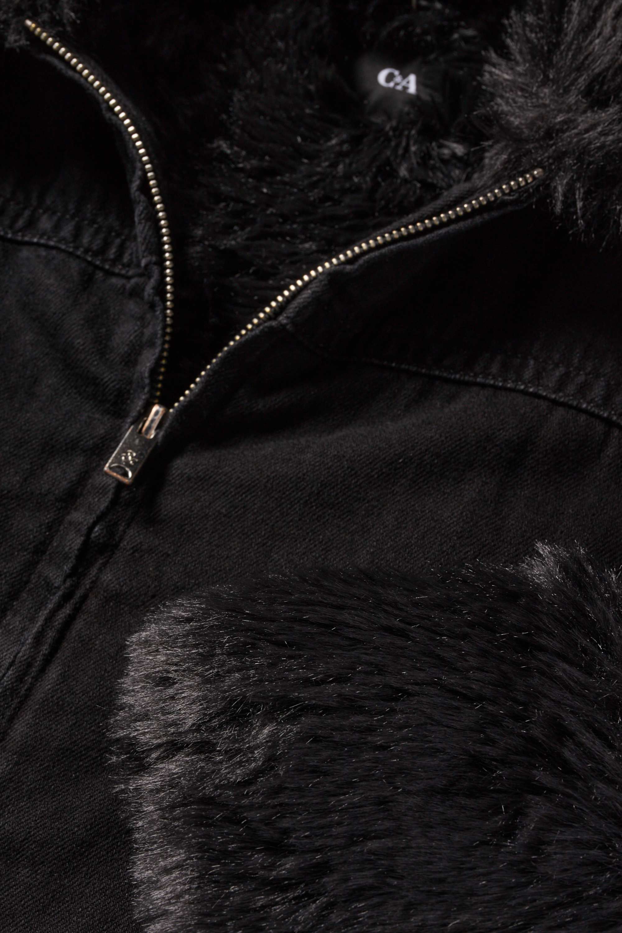 Denim jacket with faux fur trim - lined black