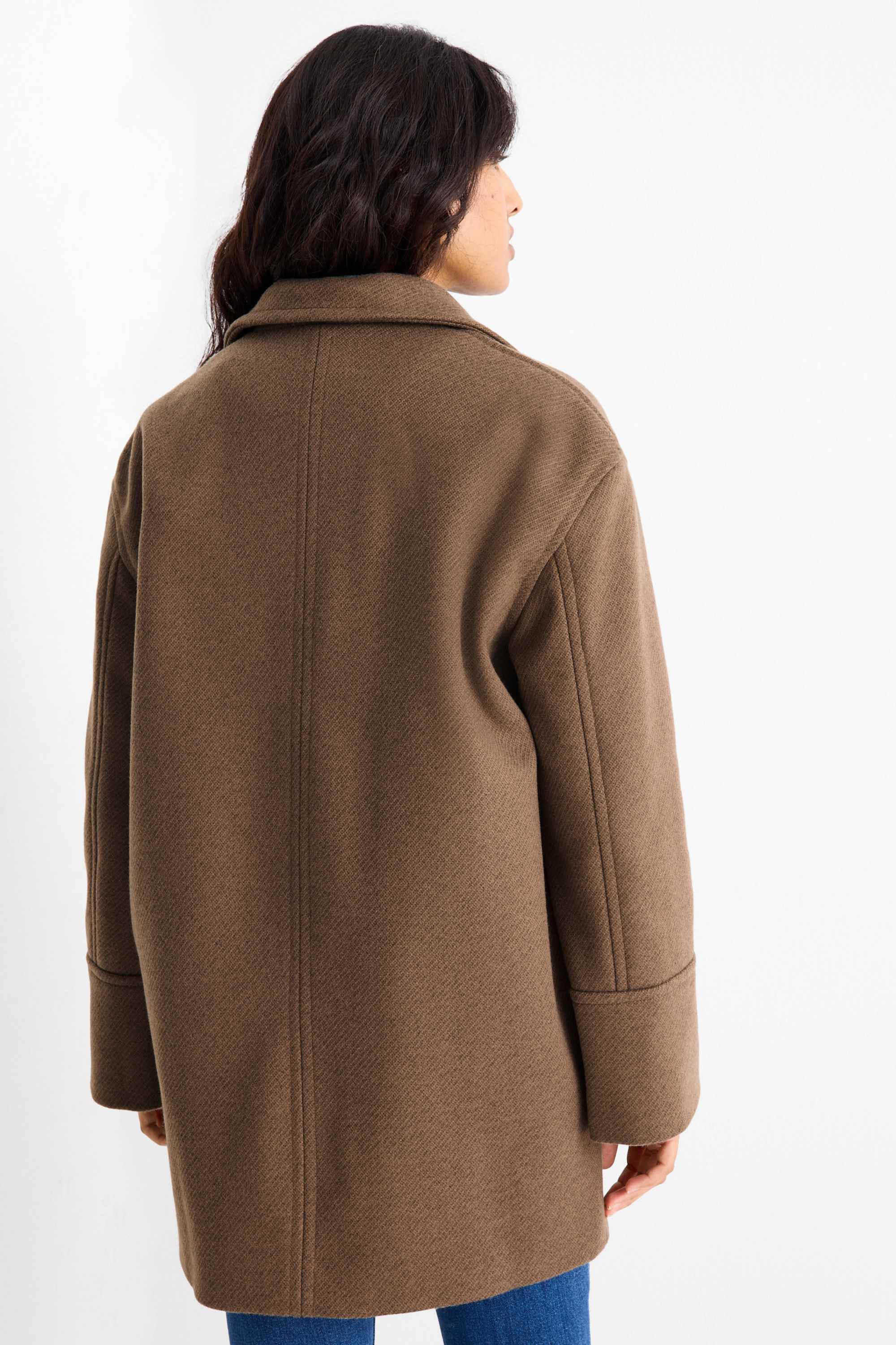 Knitted coat brown