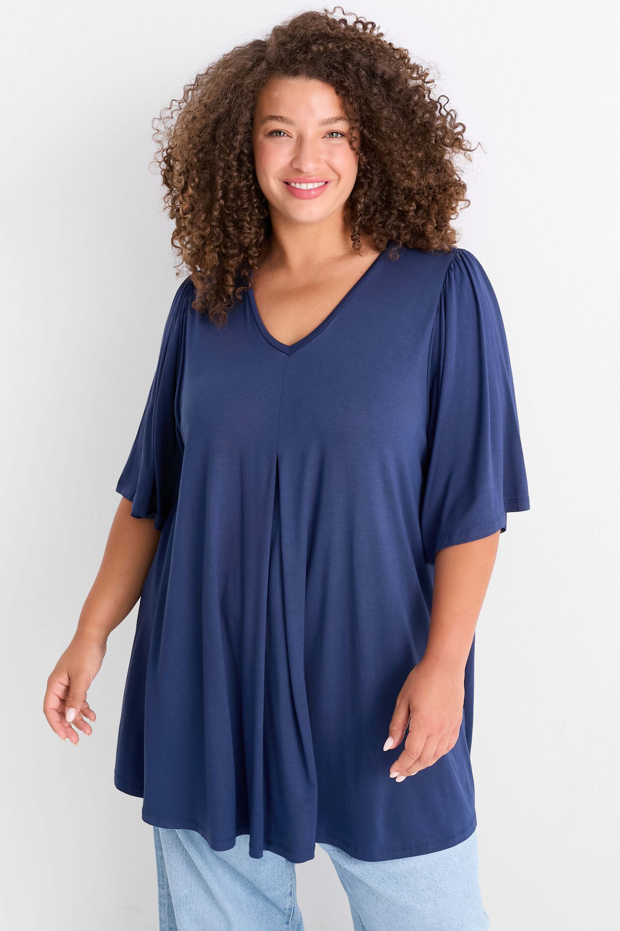 V-neck T-shirt dark blue