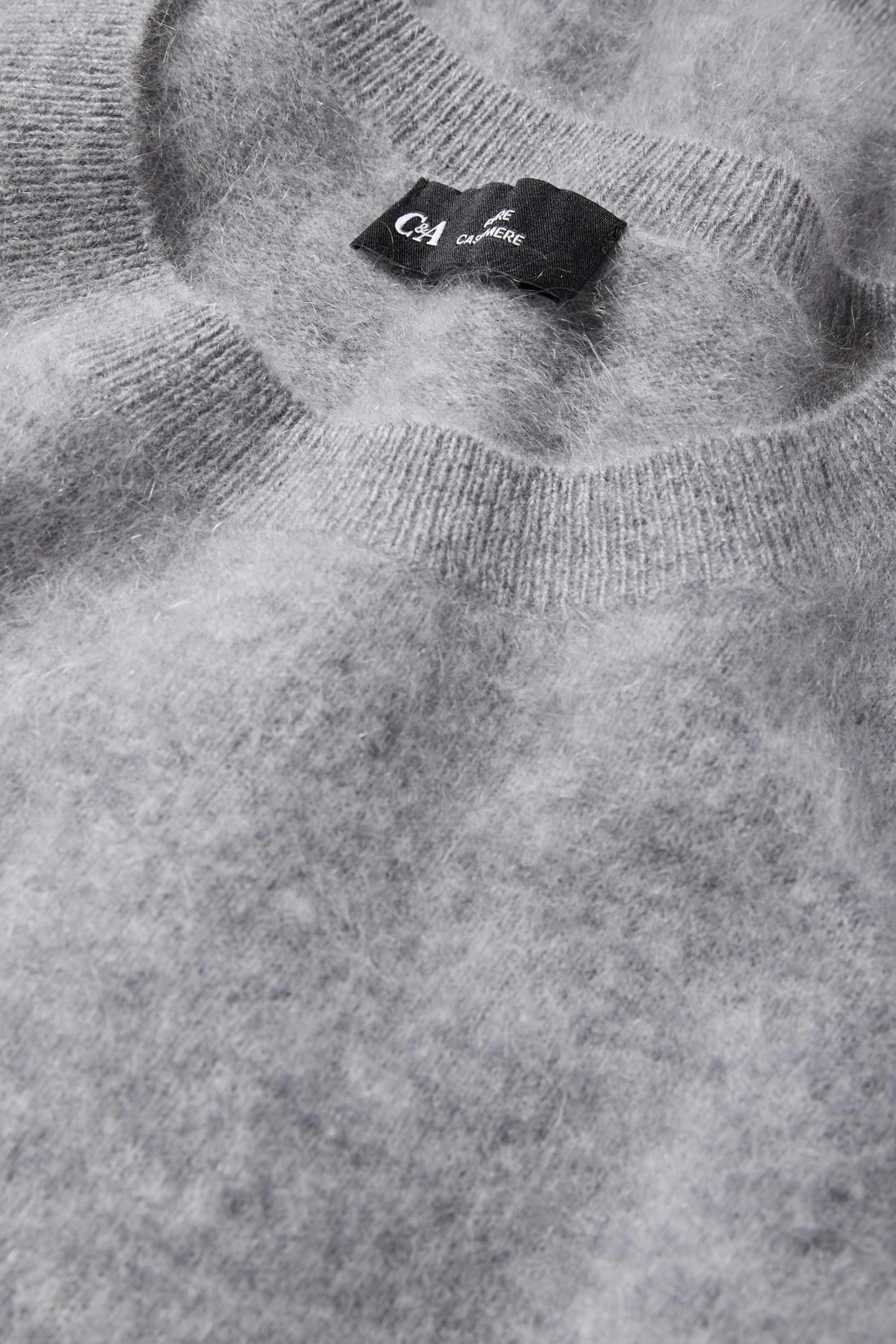 Cashmere jumper gray