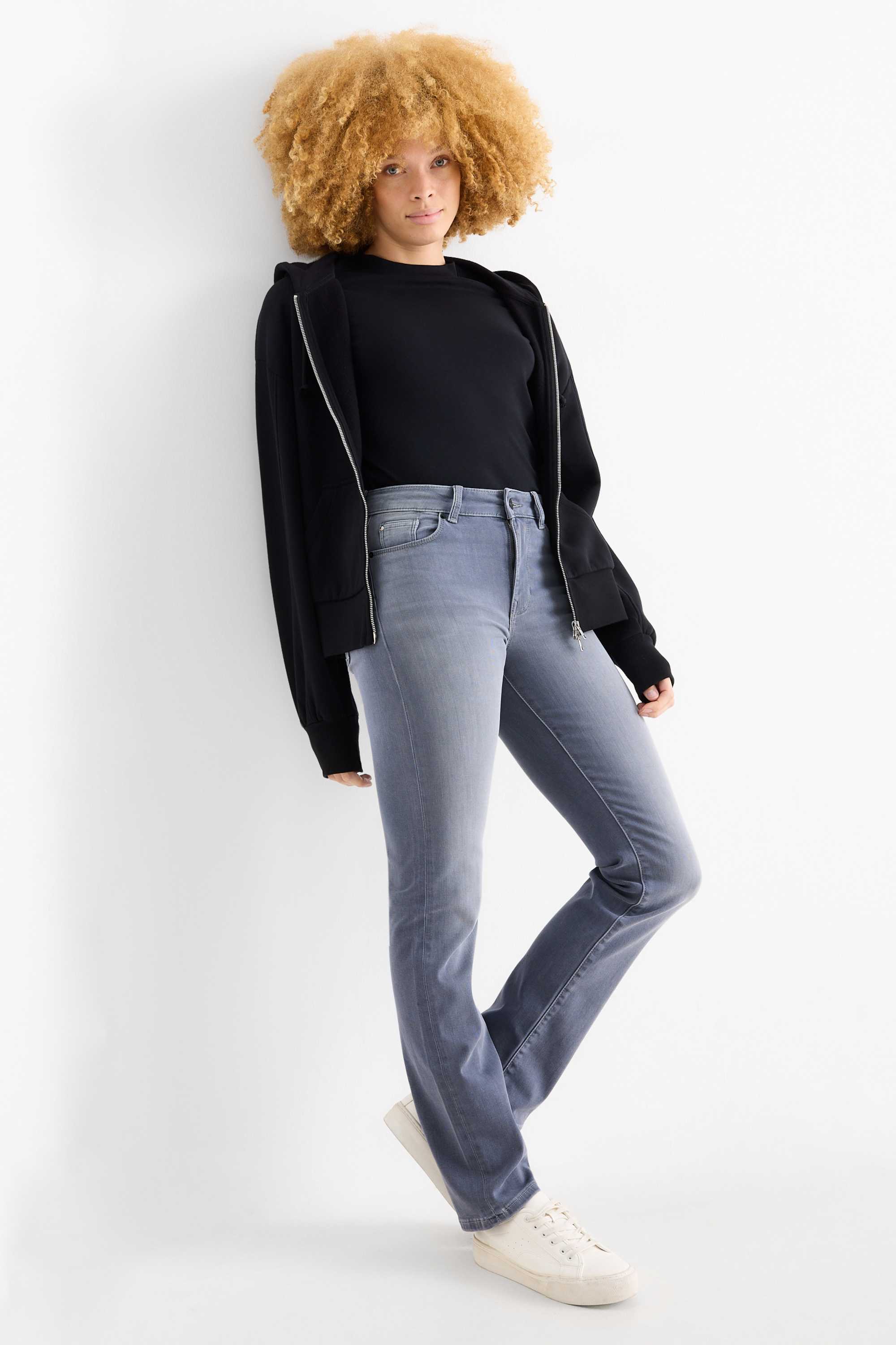 Straight jeans - mid-rise waist denim-light gray