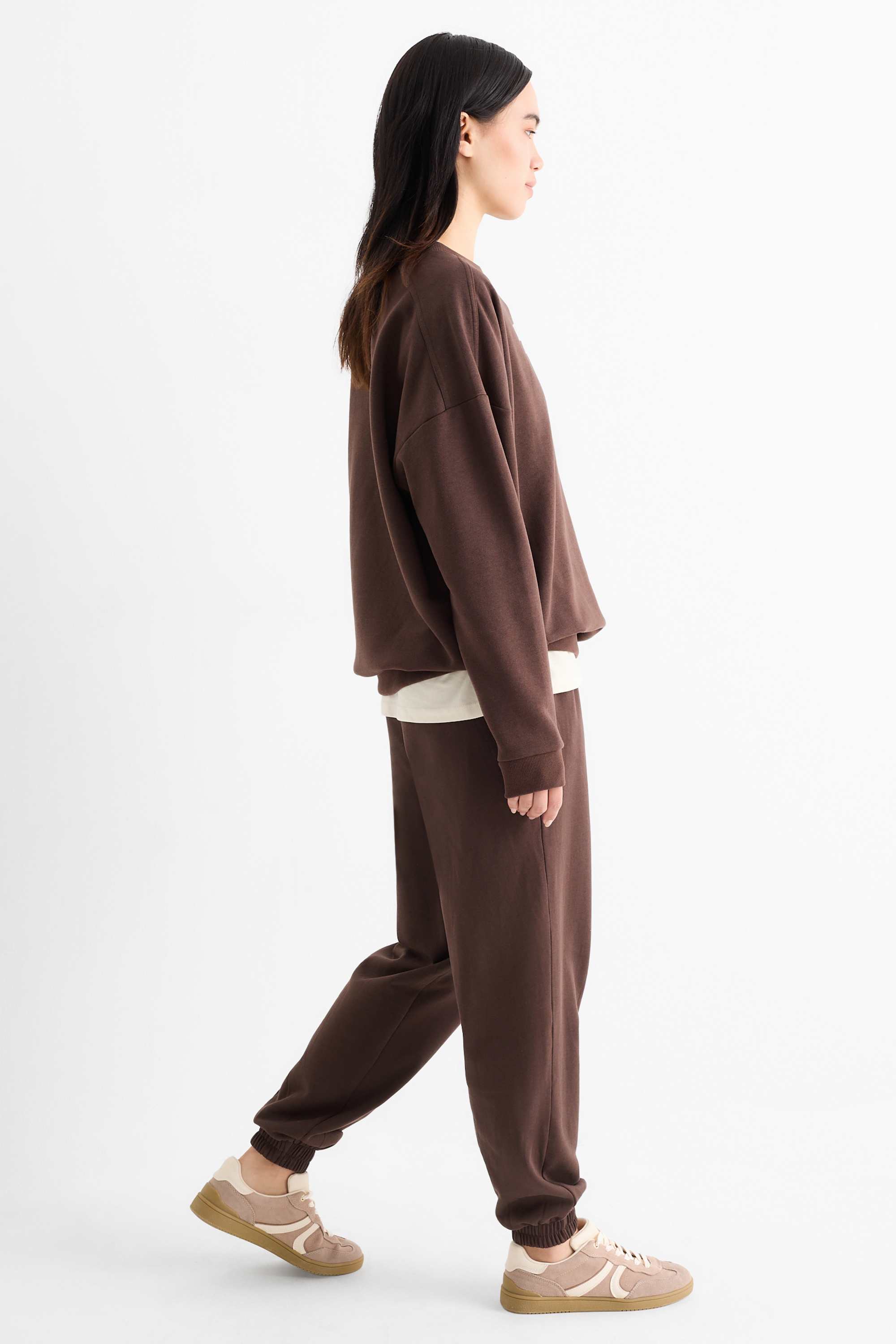 Joggers dark brown