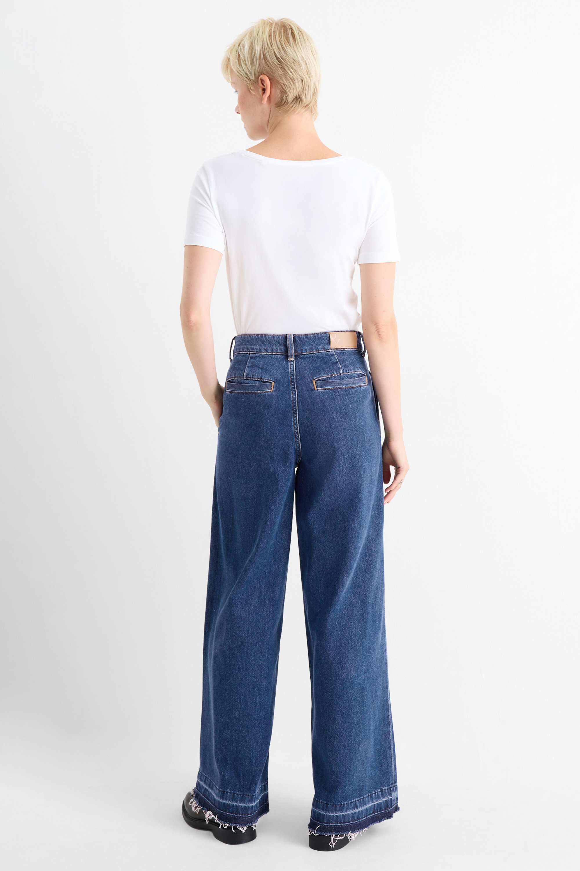 Wide leg jeans - mid-rise waist blue denim