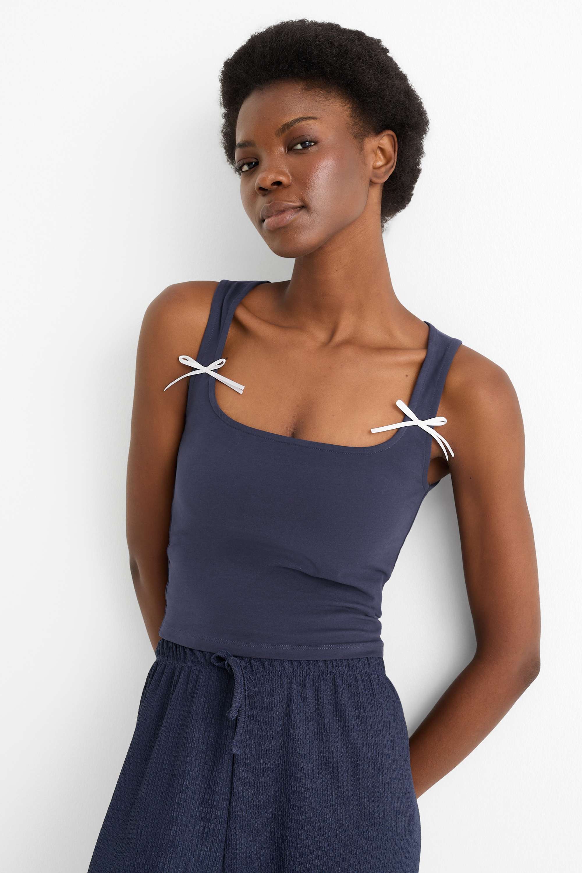 Cropped top dark blue