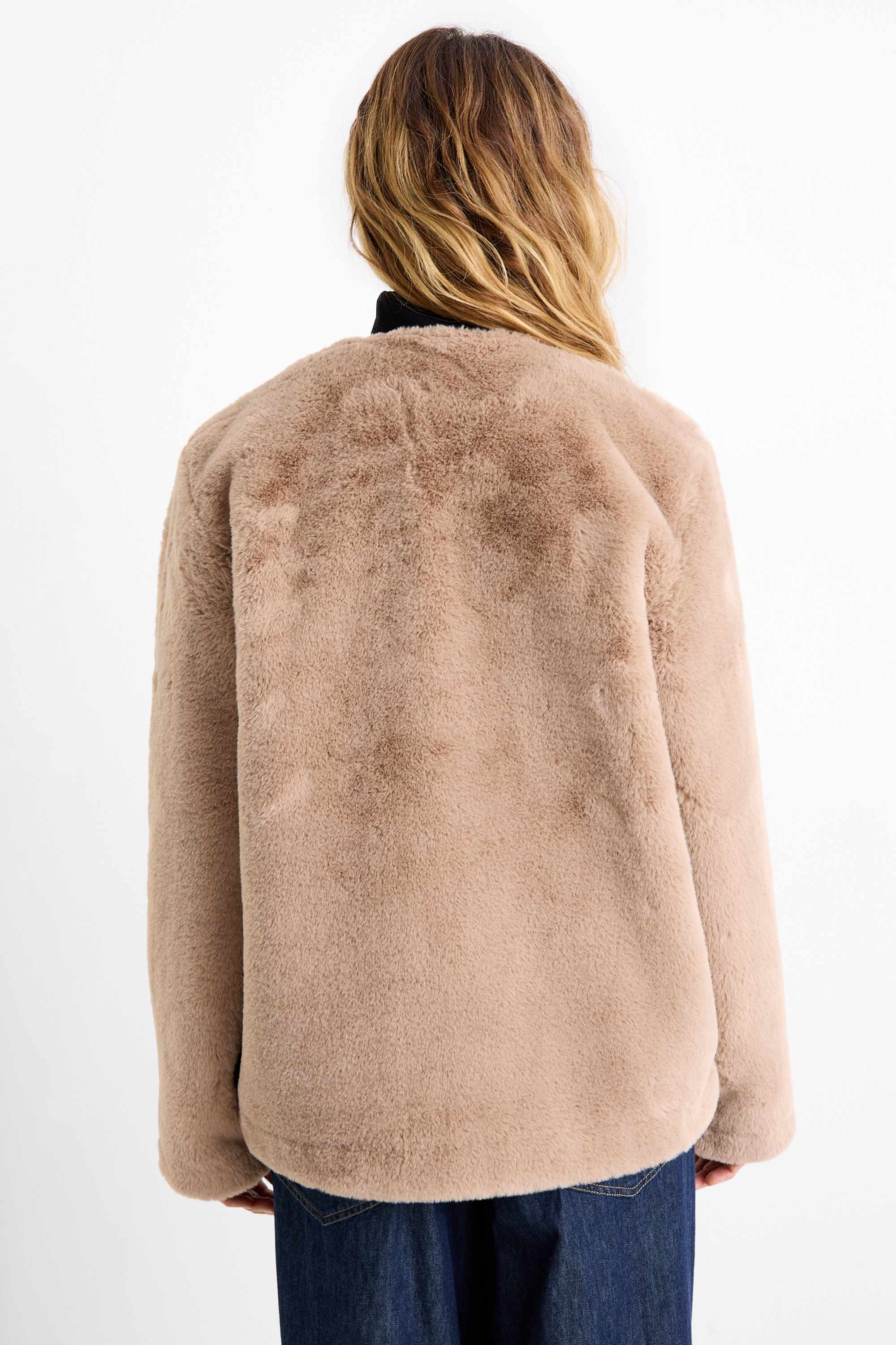 Faux fur jacket brown